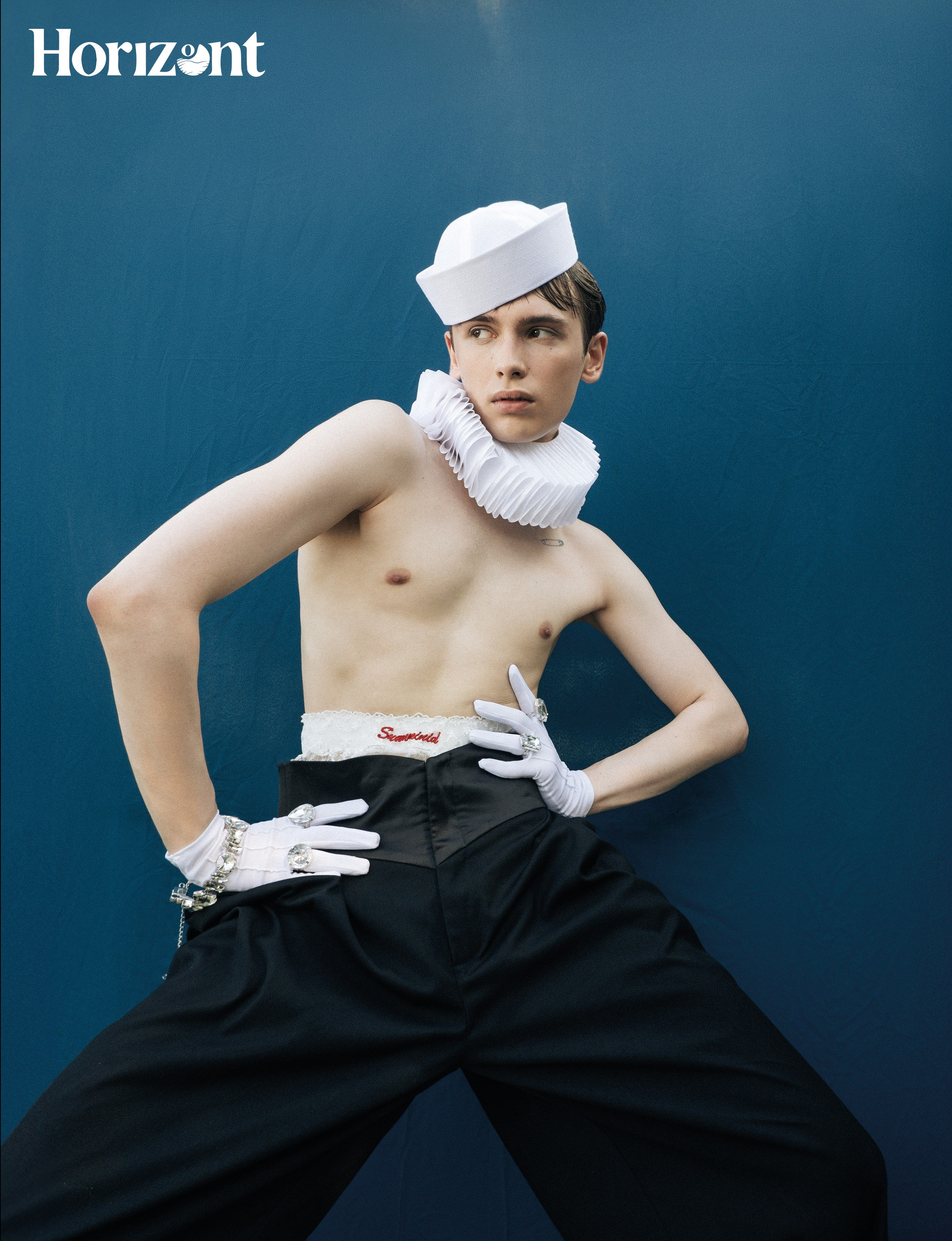 ALEX. Horizont ZIN | Bold fashion | Innovative art