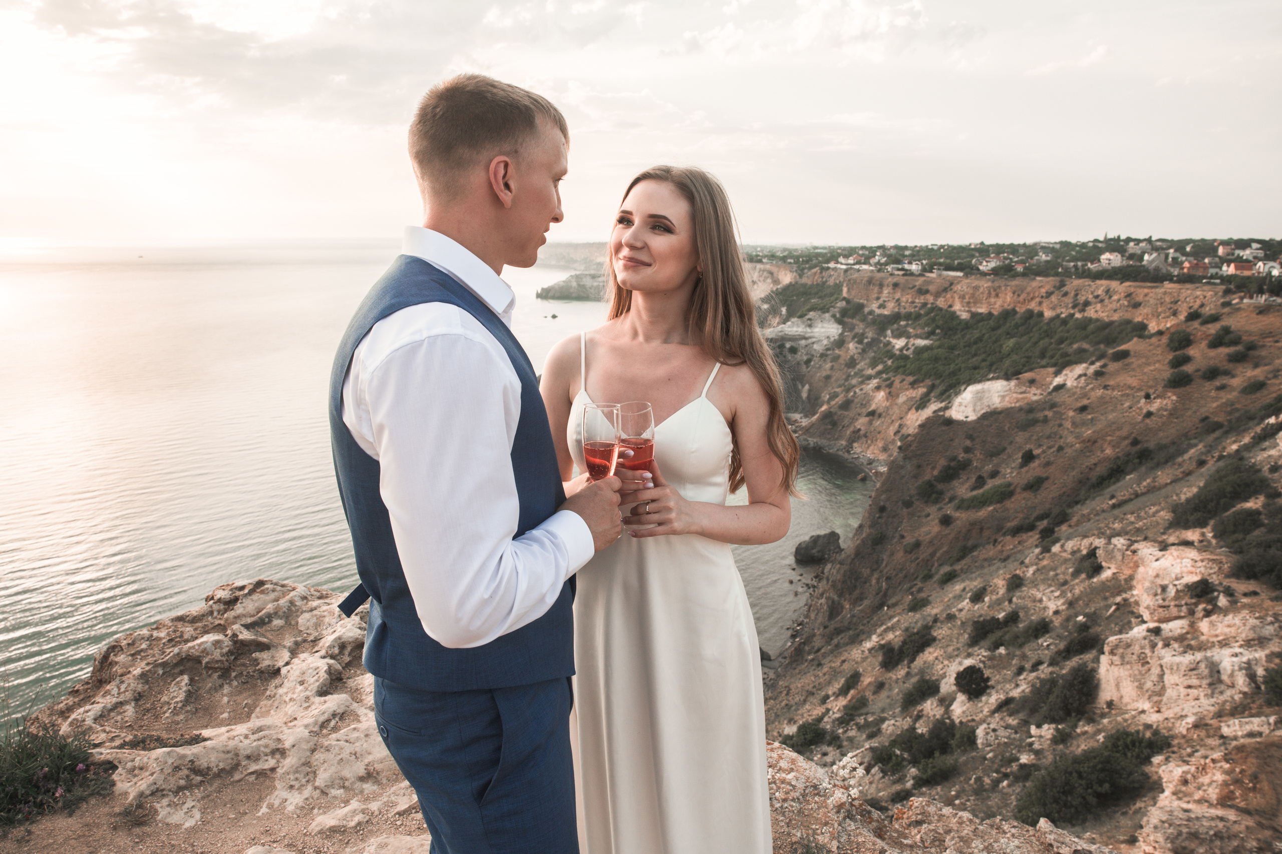 Евгений и Ольга. Свадебный и портретный фотограф. Видеограф на Свадьбу. Севастополь, Ялта, Симферополь, Крым