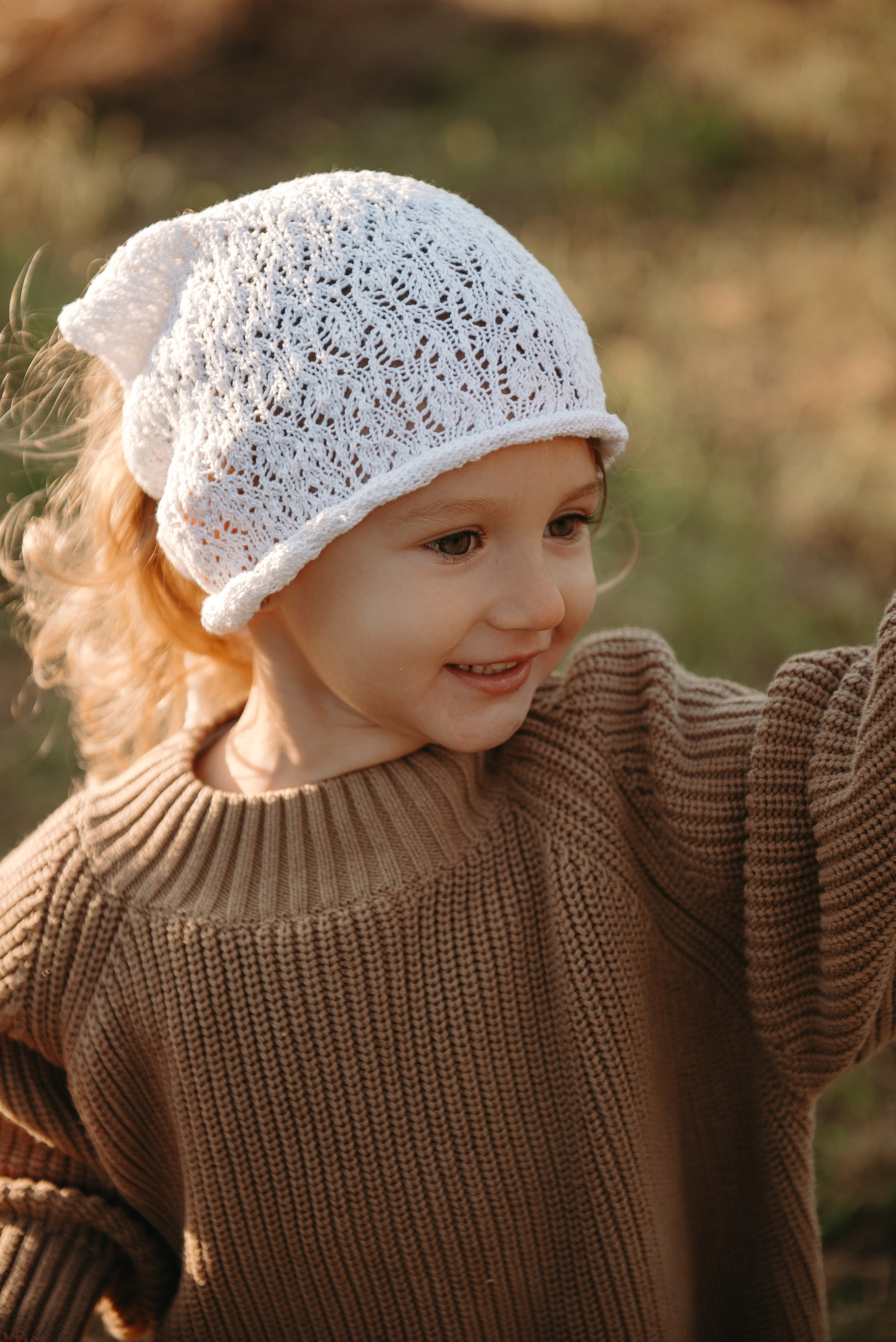 Дениска и Пелагея на сенокосе. Ирина Метелица фотограф на Шикотане