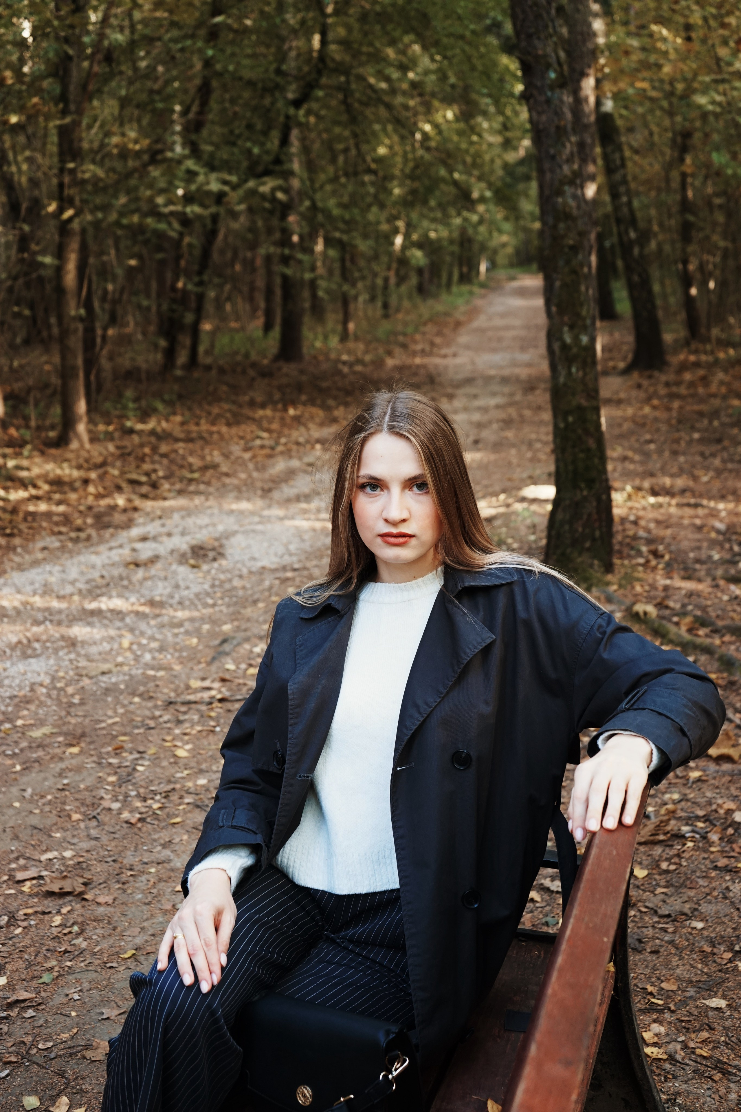 Анна, осенний парк. Женский фотограф в Москве Уварова Анастасия