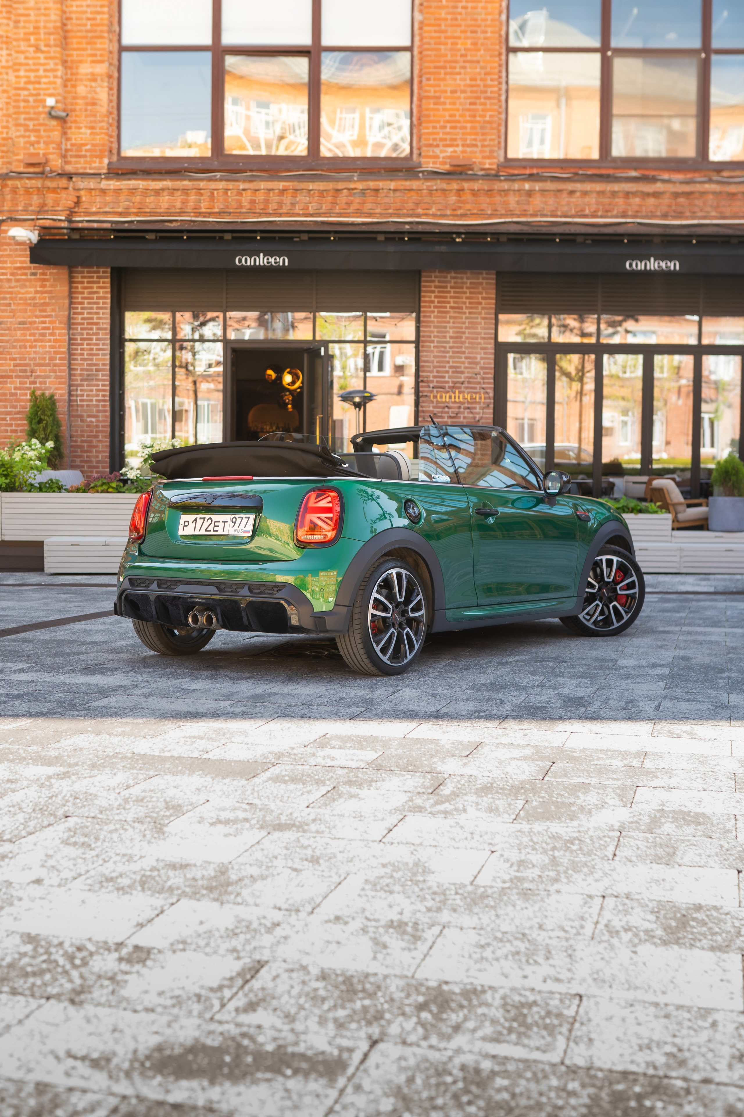 Mini Copper JCW Green. Mirllaev