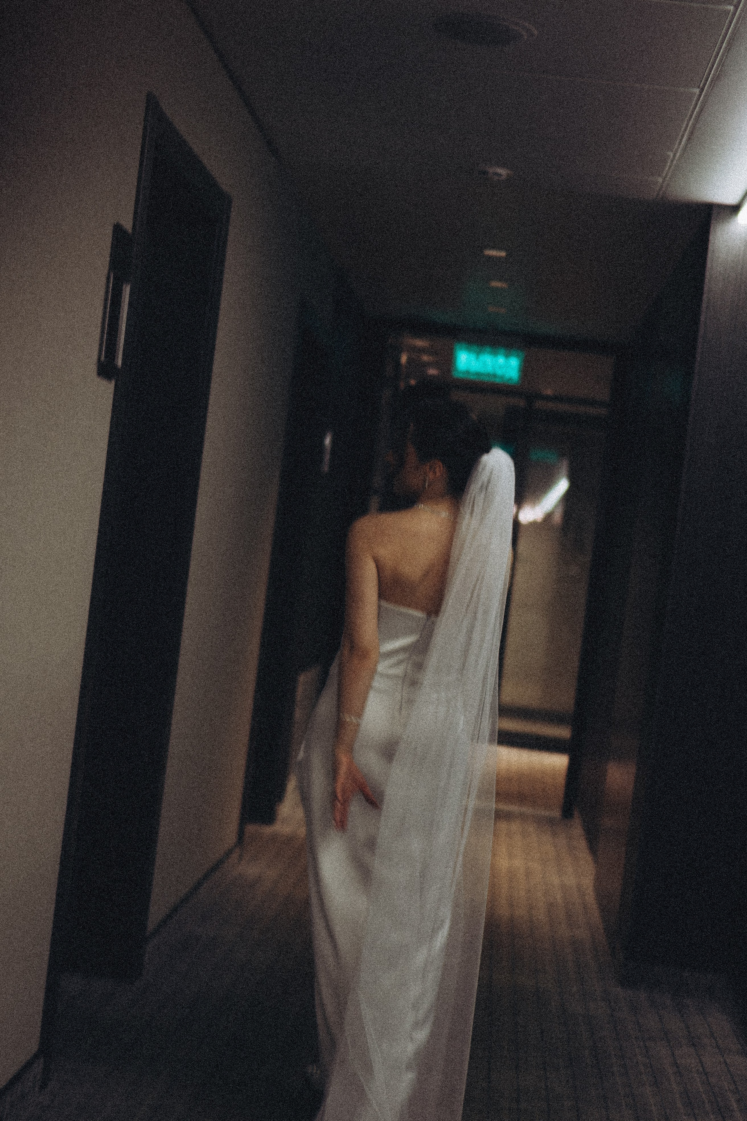 СВАДЕБНАЯ СЬЕМКА СБОРОВ ЖЕНИХА И НЕВЕСТЫ В ОТЕЛЕ И ТАКЖЕ ФОТОСЕССИИЯ В ОТЕЛЕЕ МЕГАПОЛИС БРЯНСК. Профессиональный фотограф, Санкт-Петербург — Виктория Богомолова