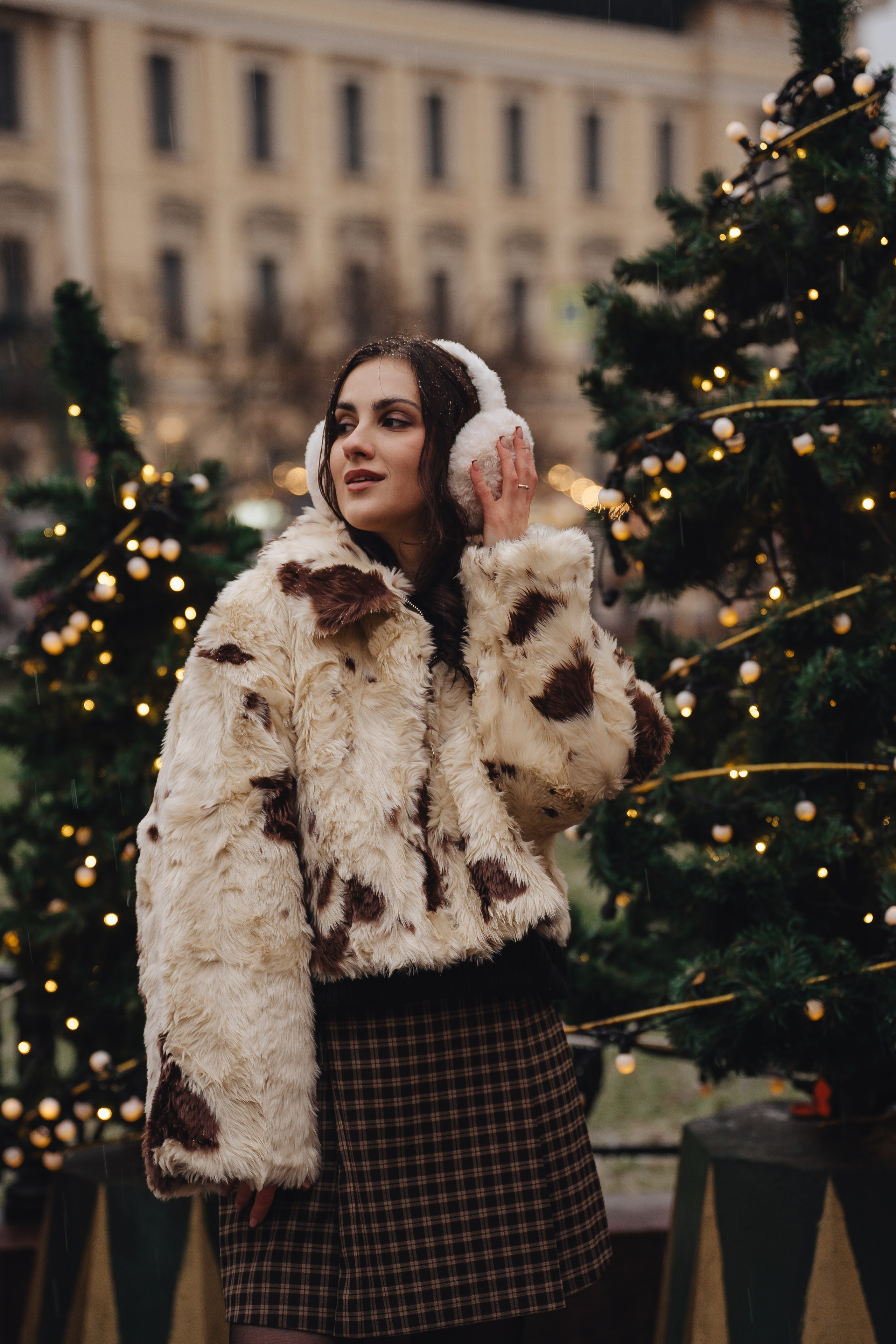 ПРОГУЛКА НА МАНЕЖНОЙ ПЛОЩАДИ ДЛЯ ДЕВУШКИ ПЕРЕД НОВЫМ ГОДОМ (НОВОГОДНЯЯ ФОТОСЕССИИЯ НА МАНЕЖНОЙ ПЛОЩАДИ). Профессиональный фотограф, Санкт-Петербург — Виктория Богомолова