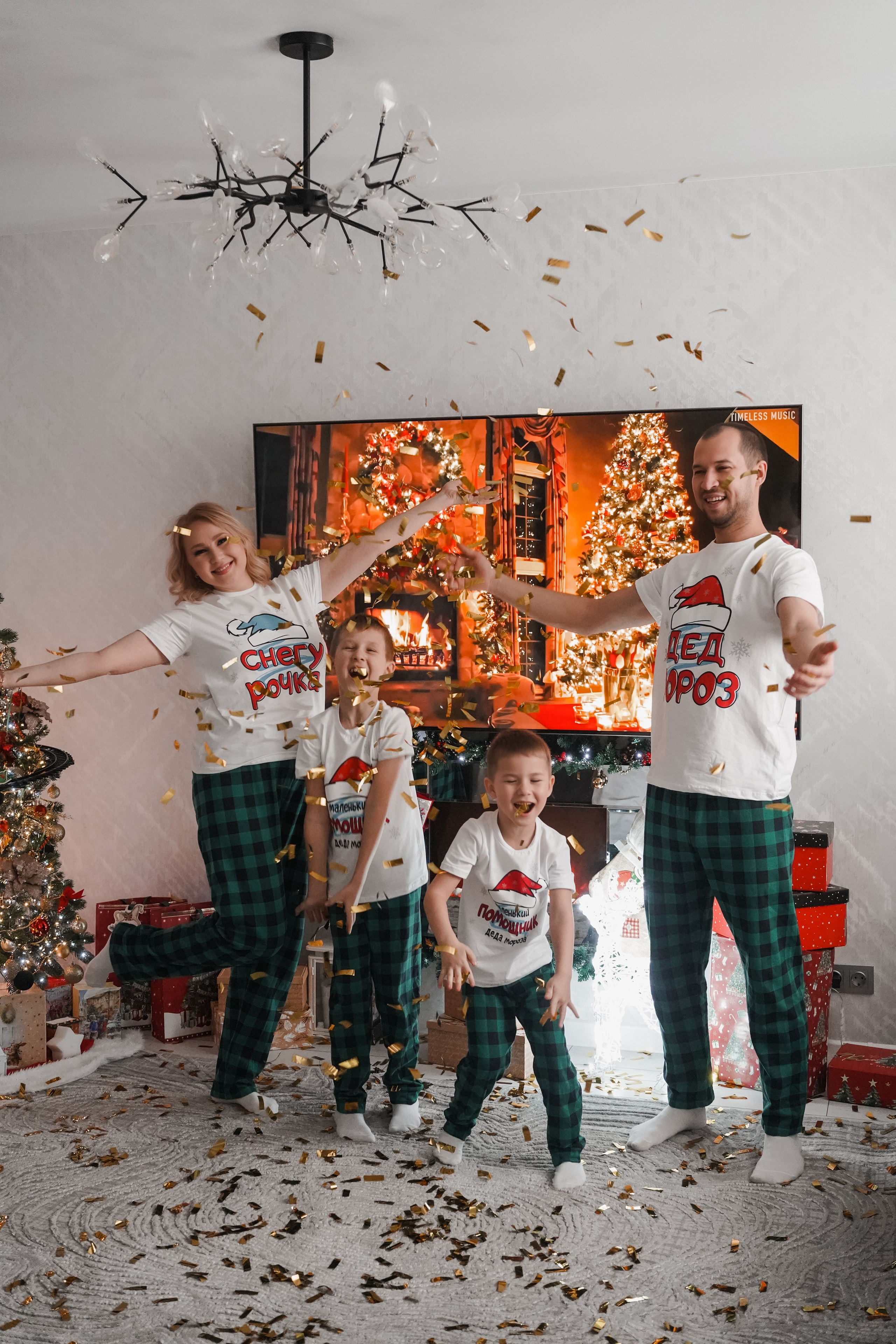 Новогодняя семейная фотосессия. Фото и видео съемка