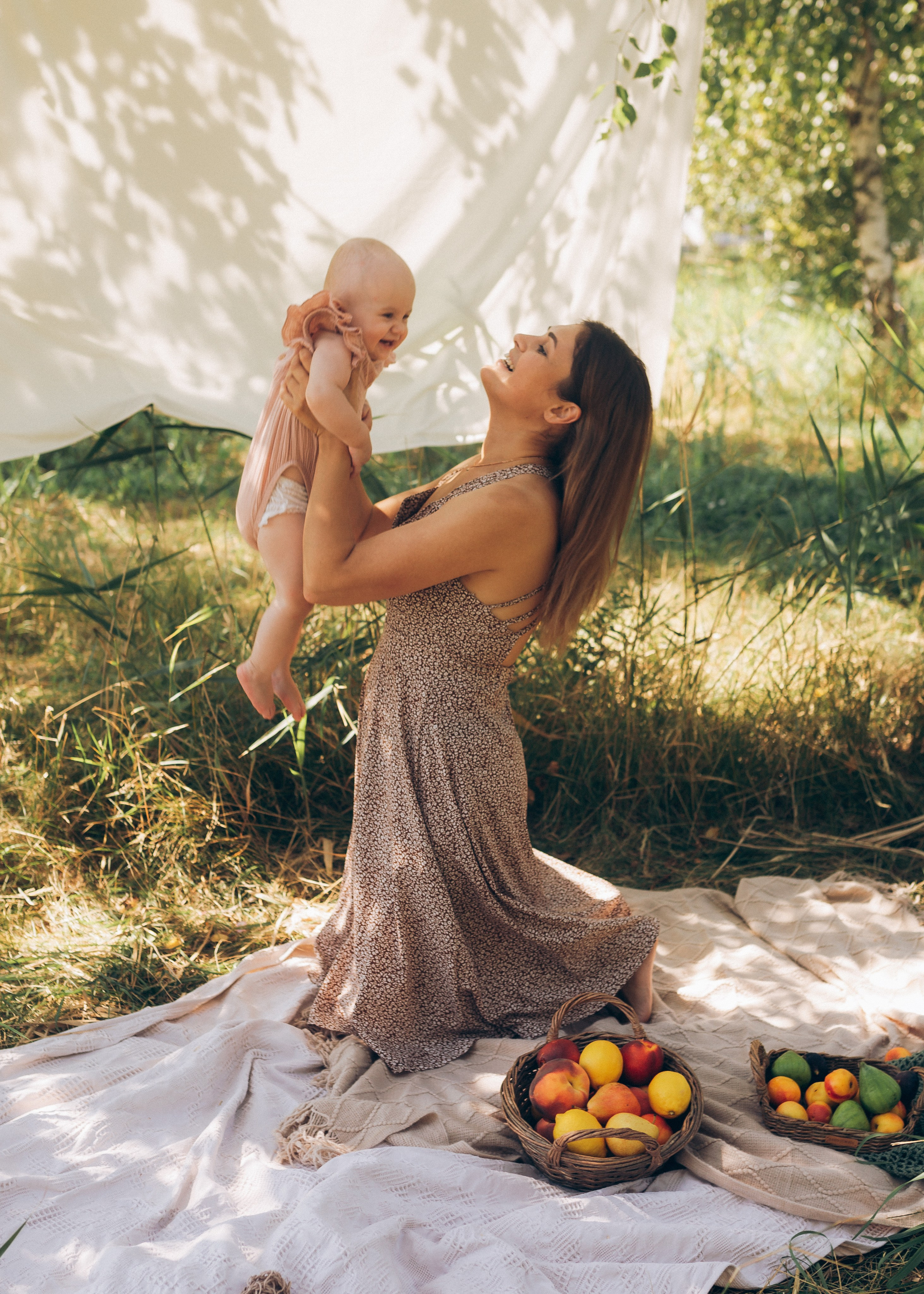 Девочки в березовой роще. Фотограф в Приморско-Ахтарске Марьяна Чопко