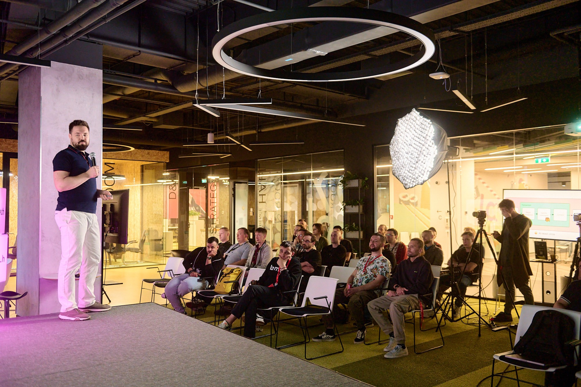 Пыхап х LaTech. Репортажный фотограф в Москве Вадим Францев