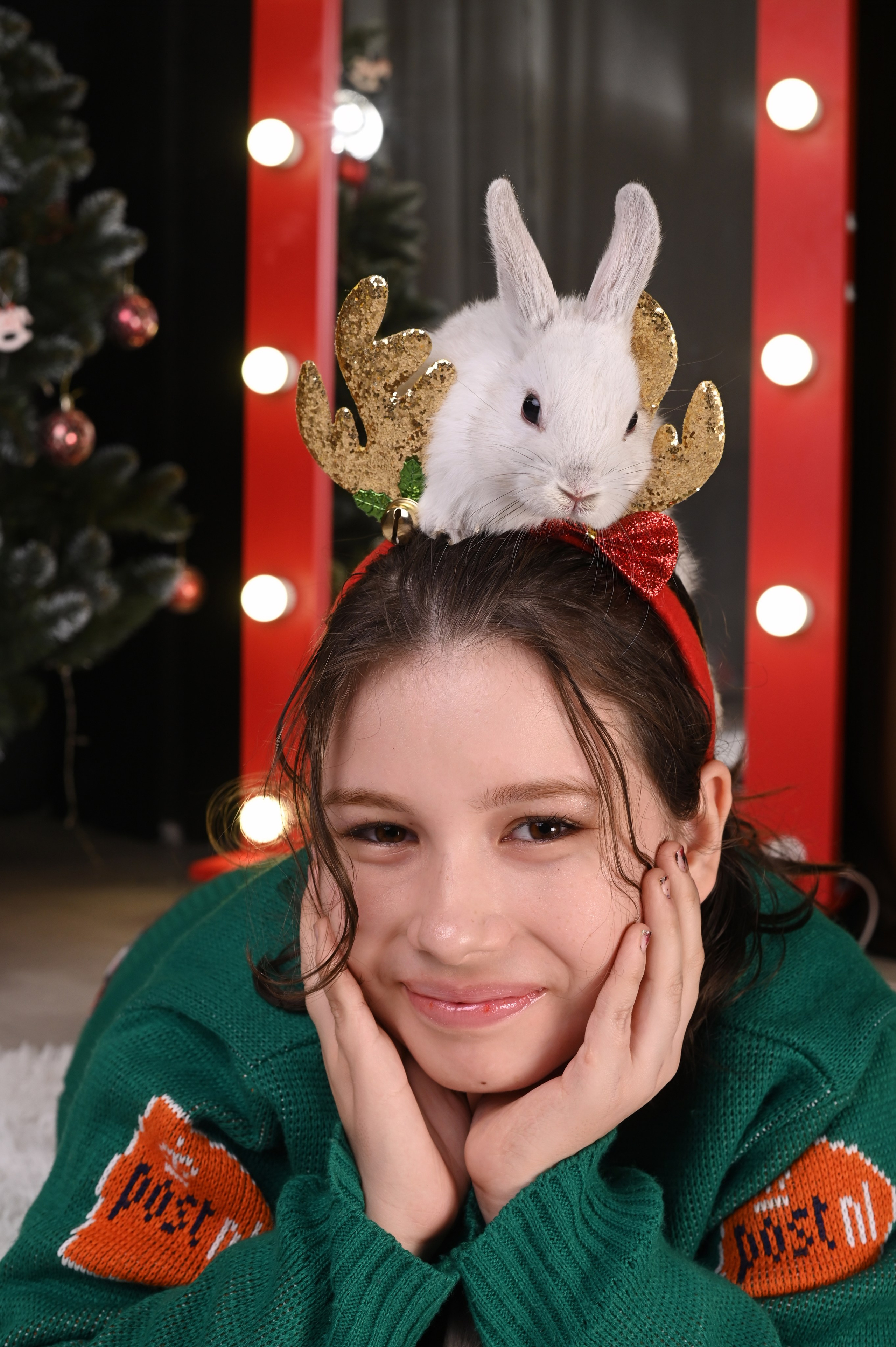 Дети с кроликом. Детский фотограф в Новокузнецке Николай Чекалин