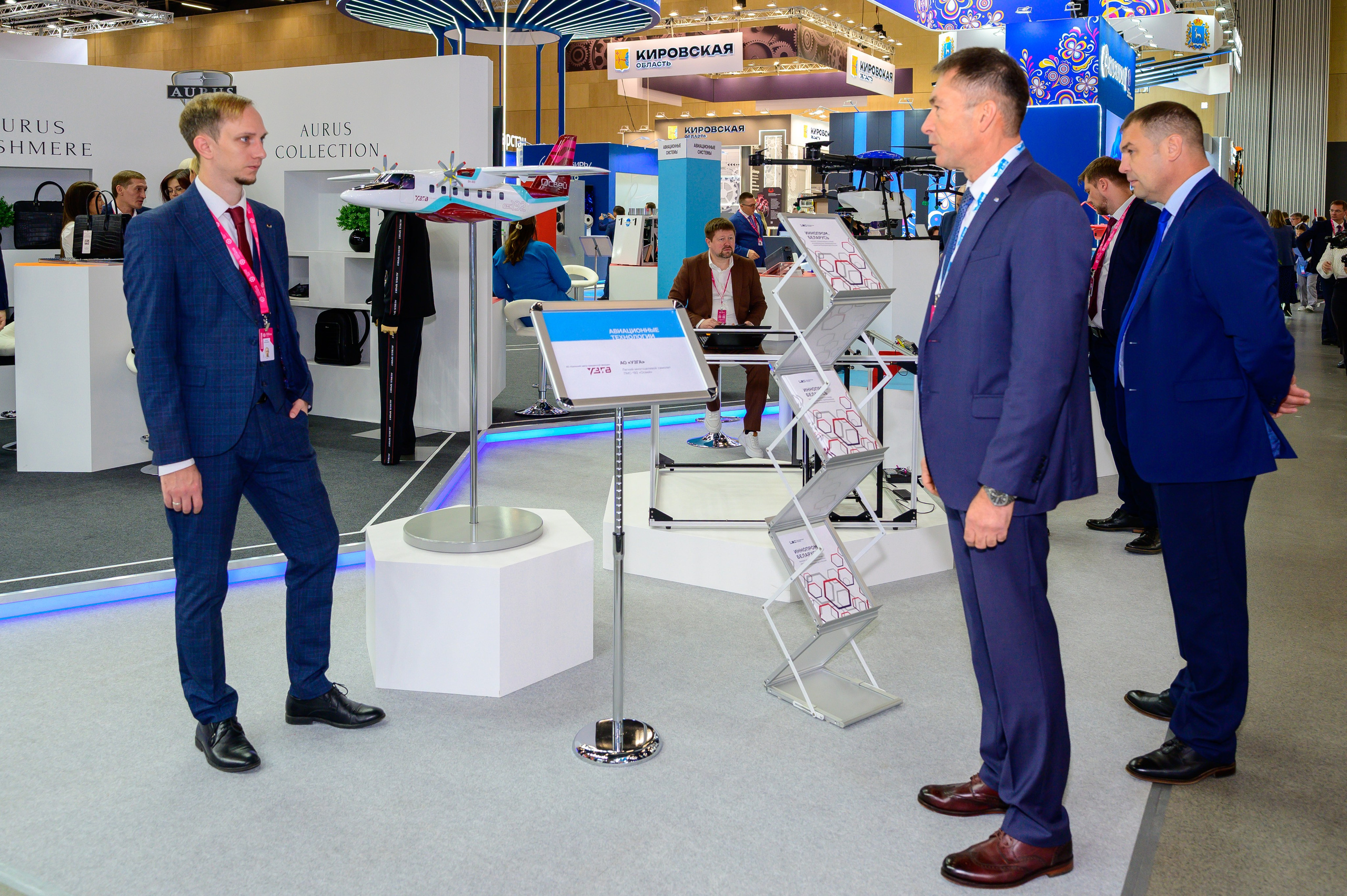 BigindustrialweekBelarus. Фотоуслуги, услуги фотографа, фотографирование важных событий