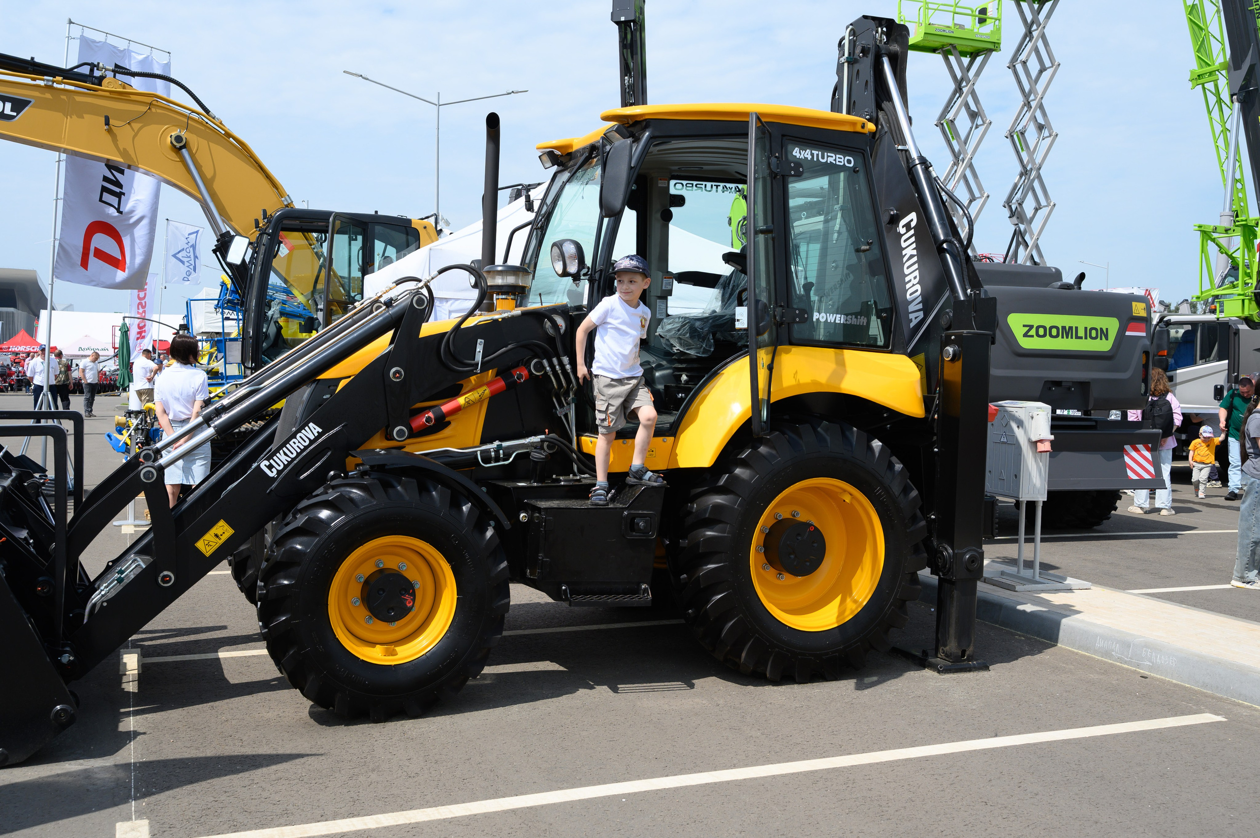 Агровыставка. Фотоуслуги, услуги фотографа, фотографирование важных событий