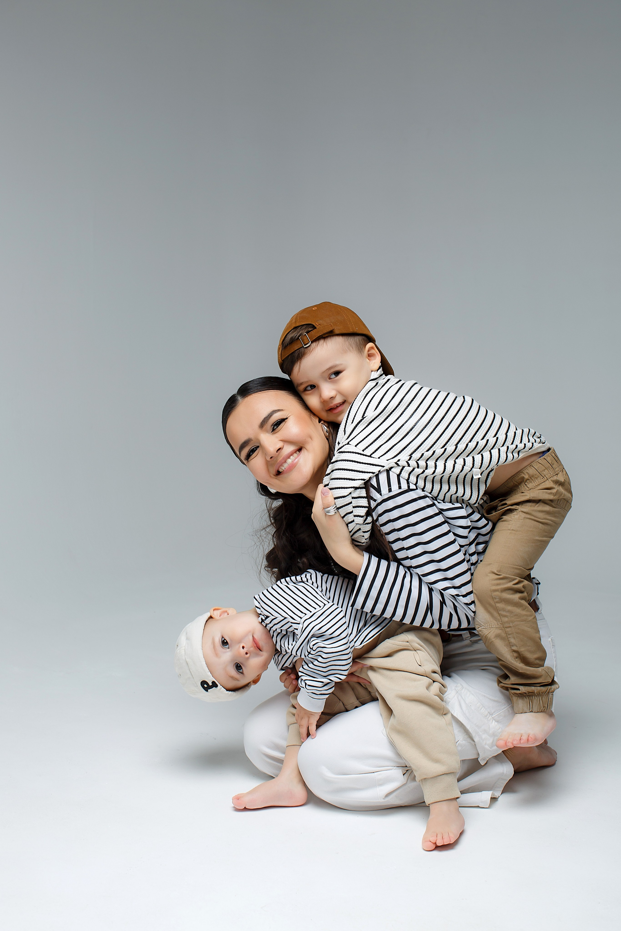 Дилара с сыновьями. Семейный и детский фотограф в Стерлитамаке Разина Рахмангулова