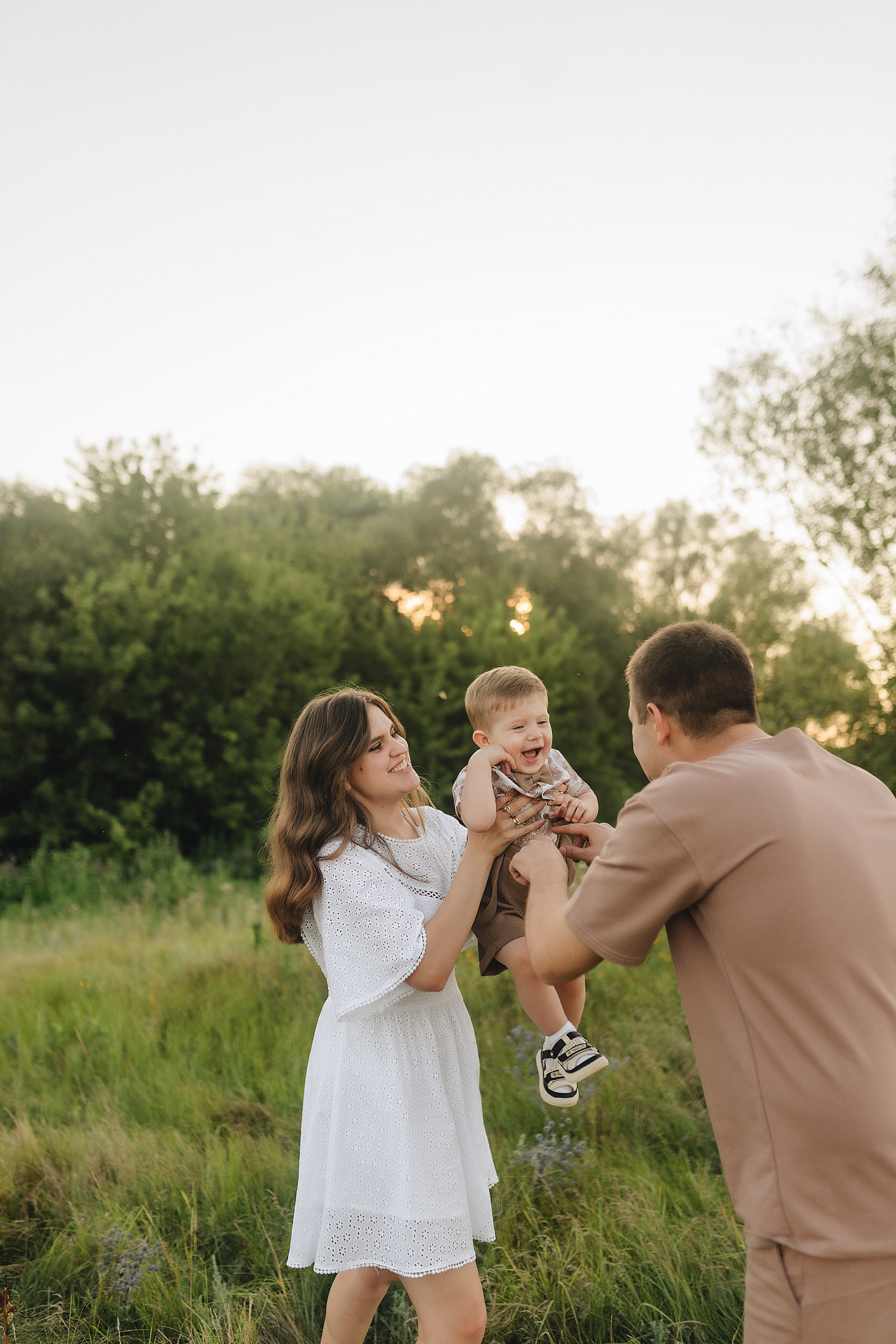 Светлана, Сергей и Женя | Семейная съемка на закате. Фотограф Карина Шмулёва. Воронеж и область