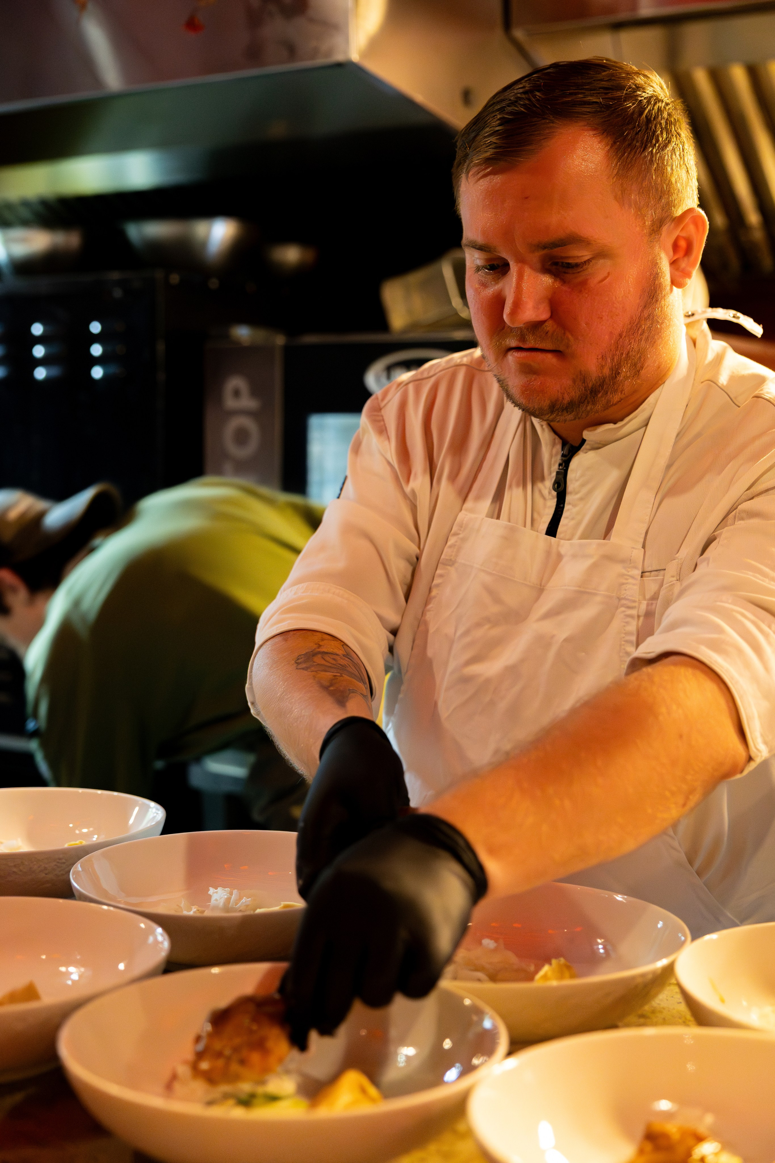 Азия в Гастродворе. Дженбаз Павел — фотограф в Ялте