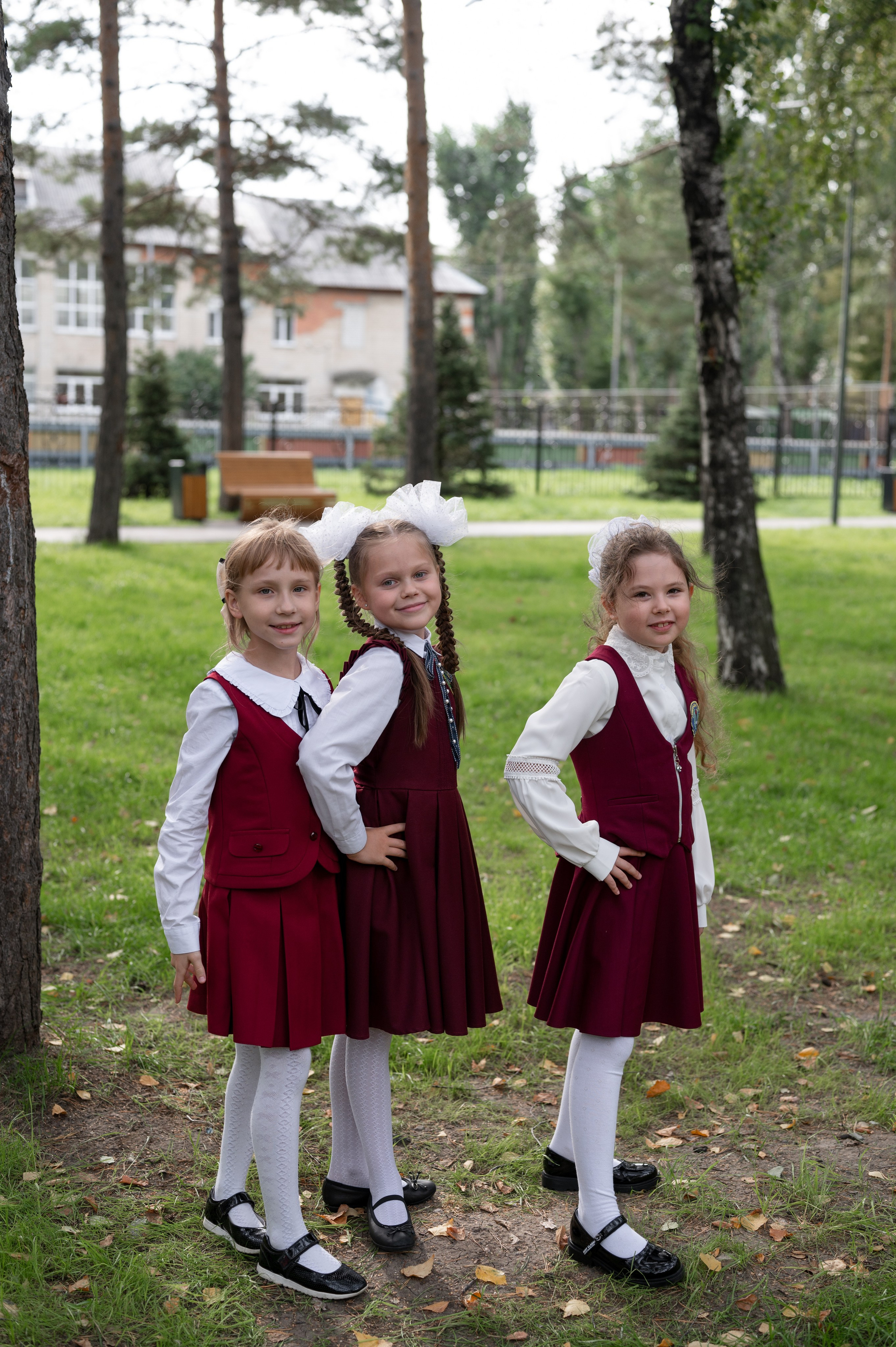 1 сентября 16 гимназия 2 класс (линейка + в классе+ на улице). Фотограф новорожденных, семейный детский в Тюмени Татьяна Морозова