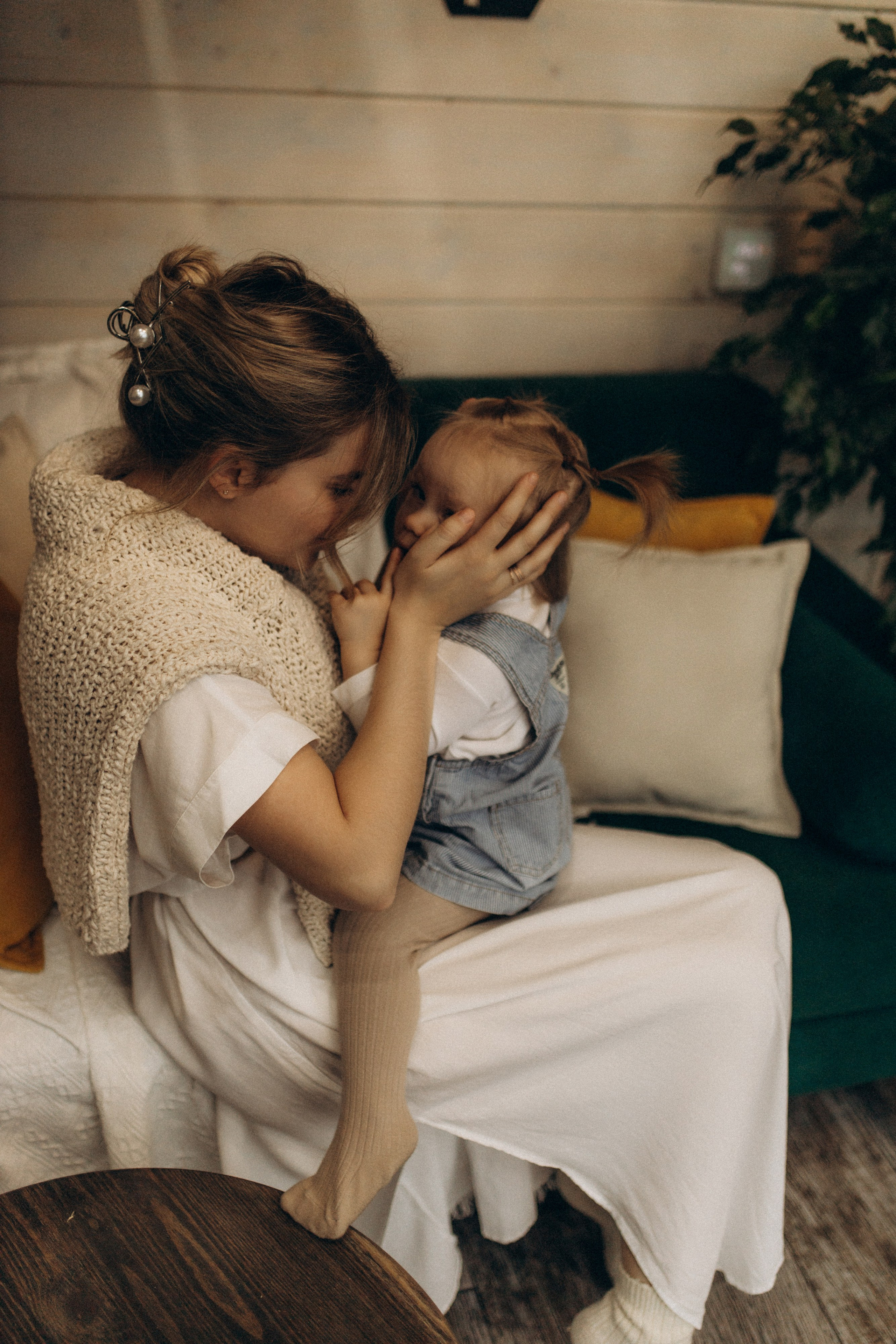 Алиса и мама. Семейный фотограф Губкин/Старый Оскол
