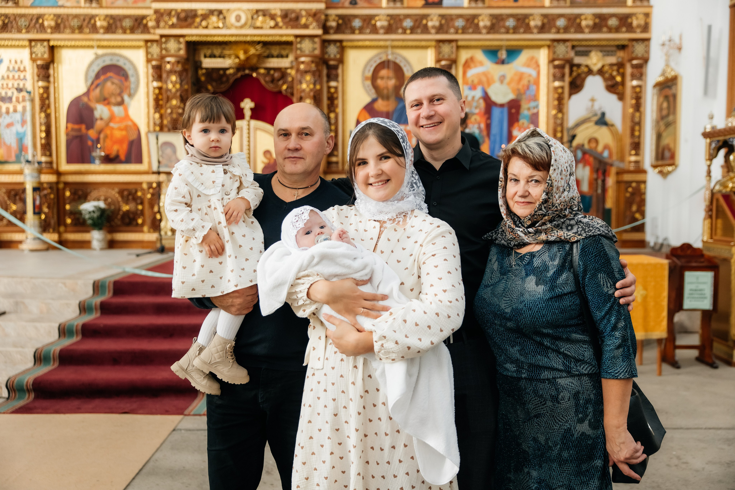 Крещение Мирославы. Храм иконы Божьей Матери «Всех скорбящих Радость». Фотограф ВИКА МЕДУЗА