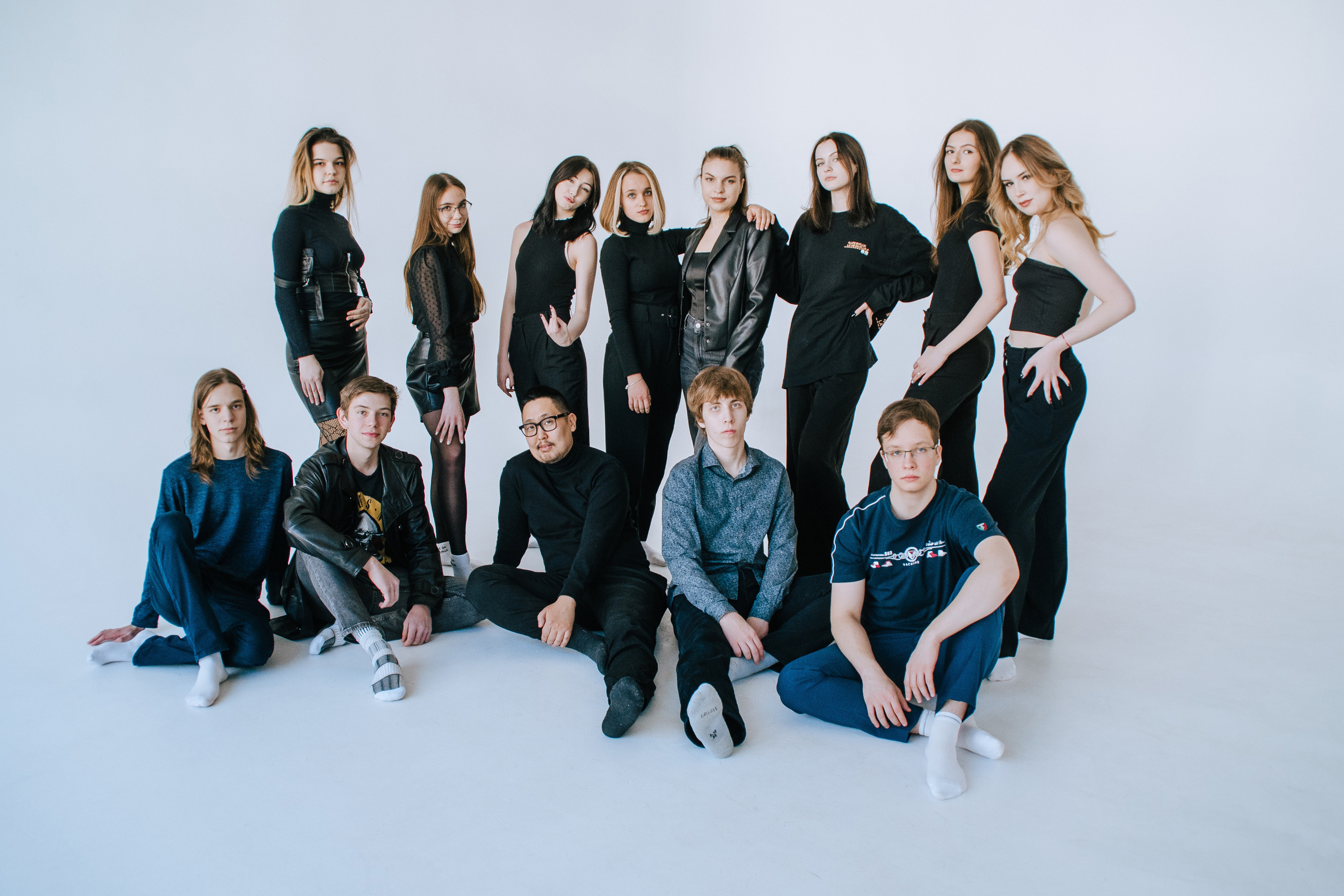 11 класс. Университетская школа ДВФУ. Стильный выпускной альбом Владивосток фотограф Вероника Мигачева