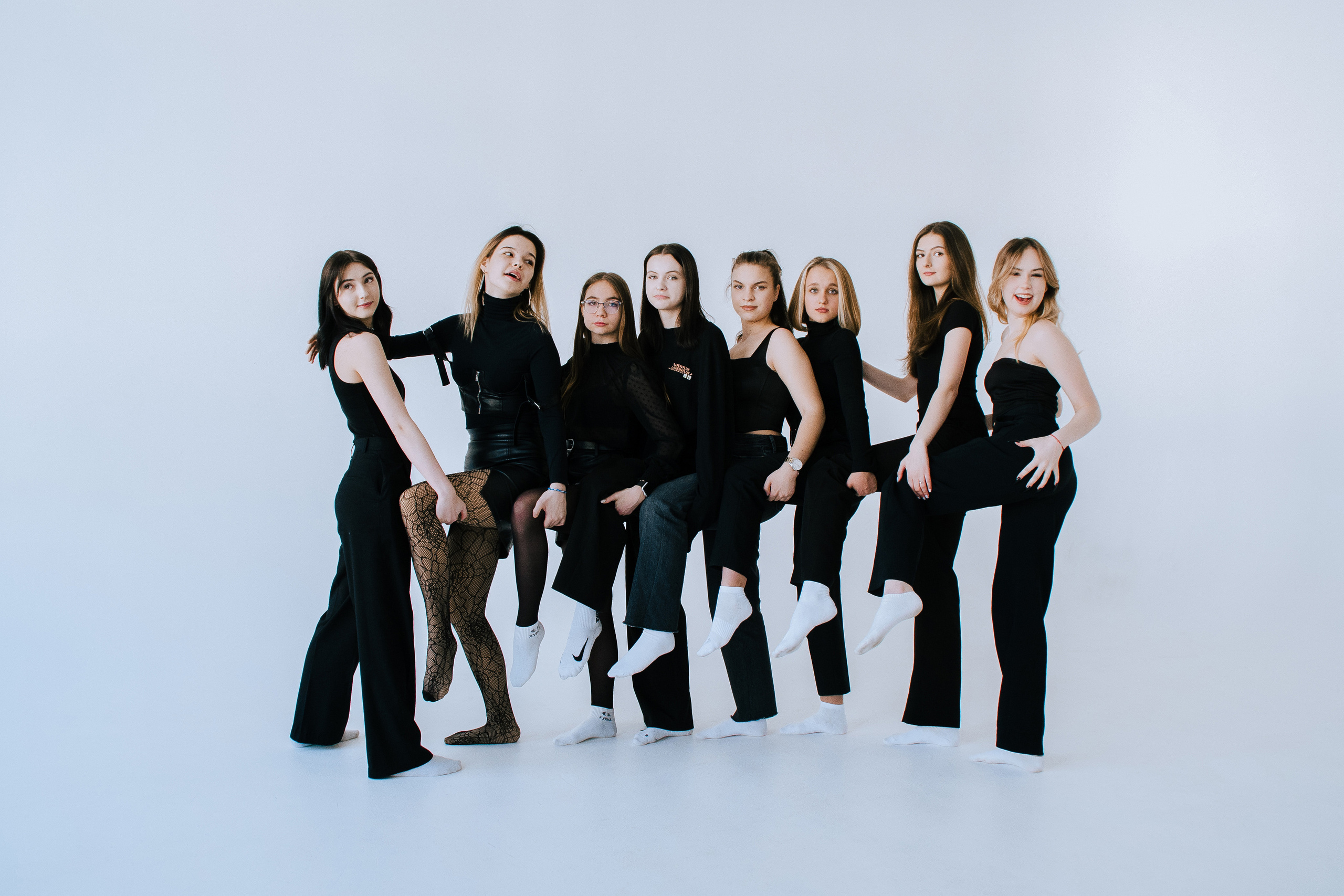 11 класс. Университетская школа ДВФУ. Стильный выпускной альбом Владивосток фотограф Вероника Мигачева