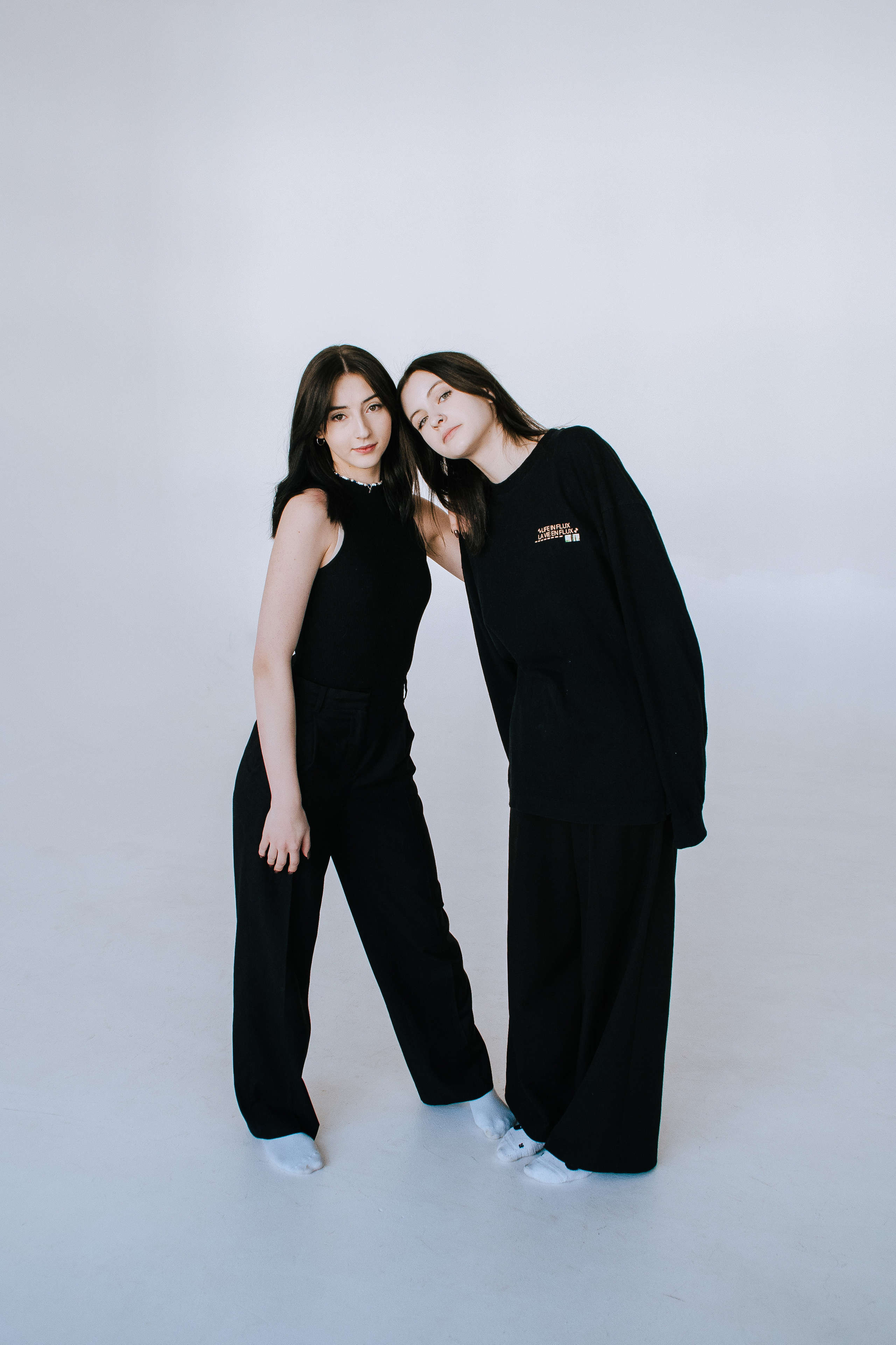 11 класс. Университетская школа ДВФУ. Стильный выпускной альбом Владивосток фотограф Вероника Мигачева