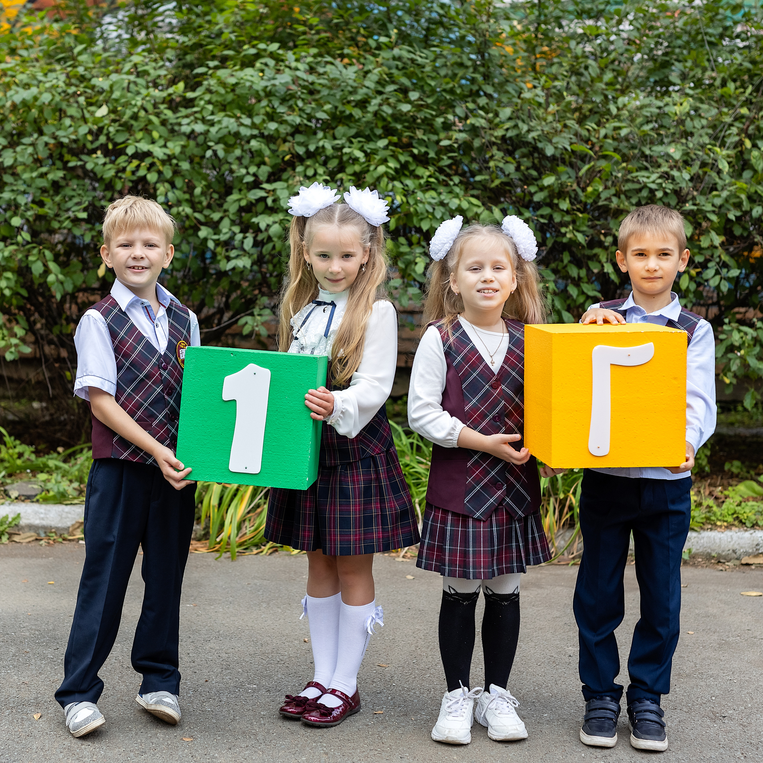 Начальная школа. Стильный выпускной альбом Владивосток фотограф Вероника Мигачева