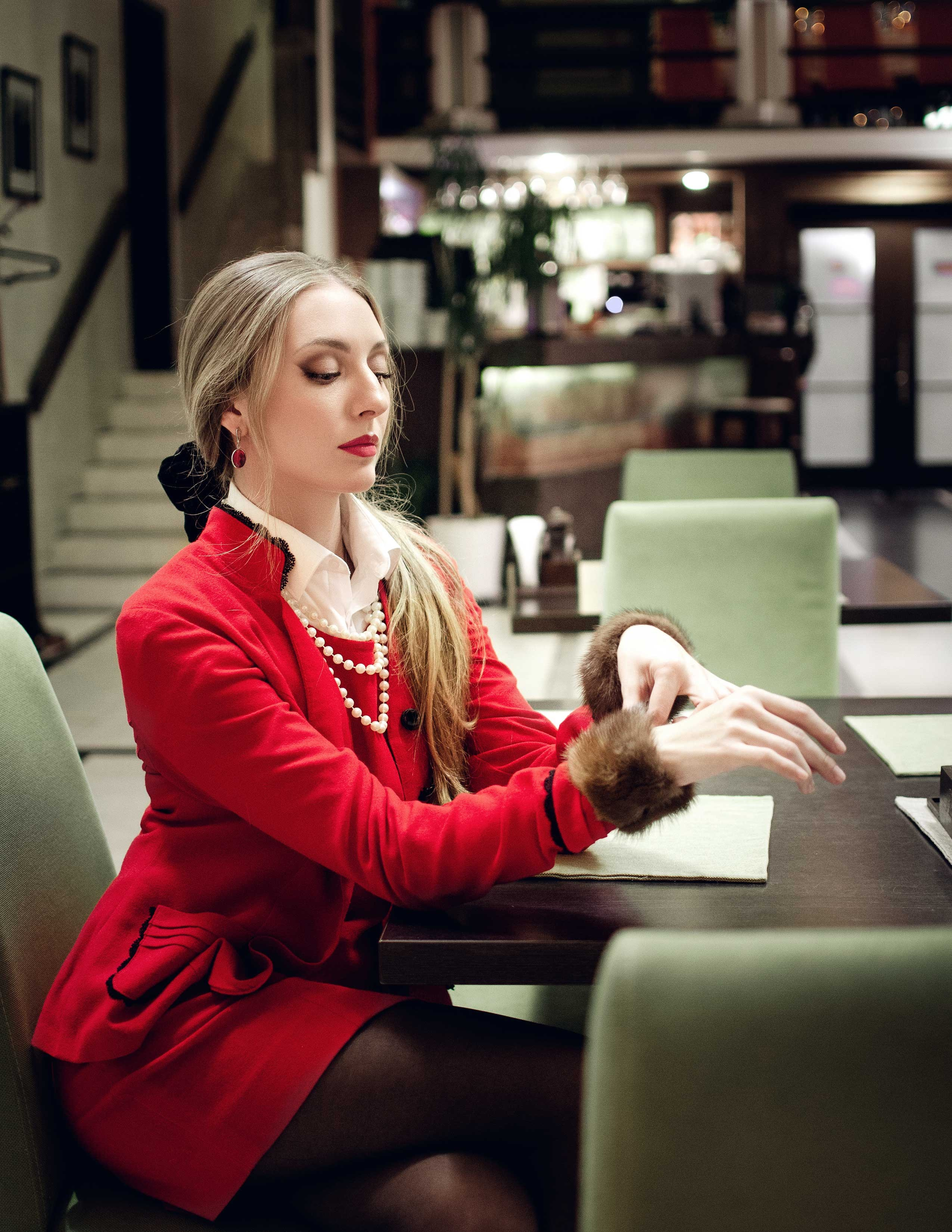 Элегантная фотосессия с готовым образом в Анапе заказать