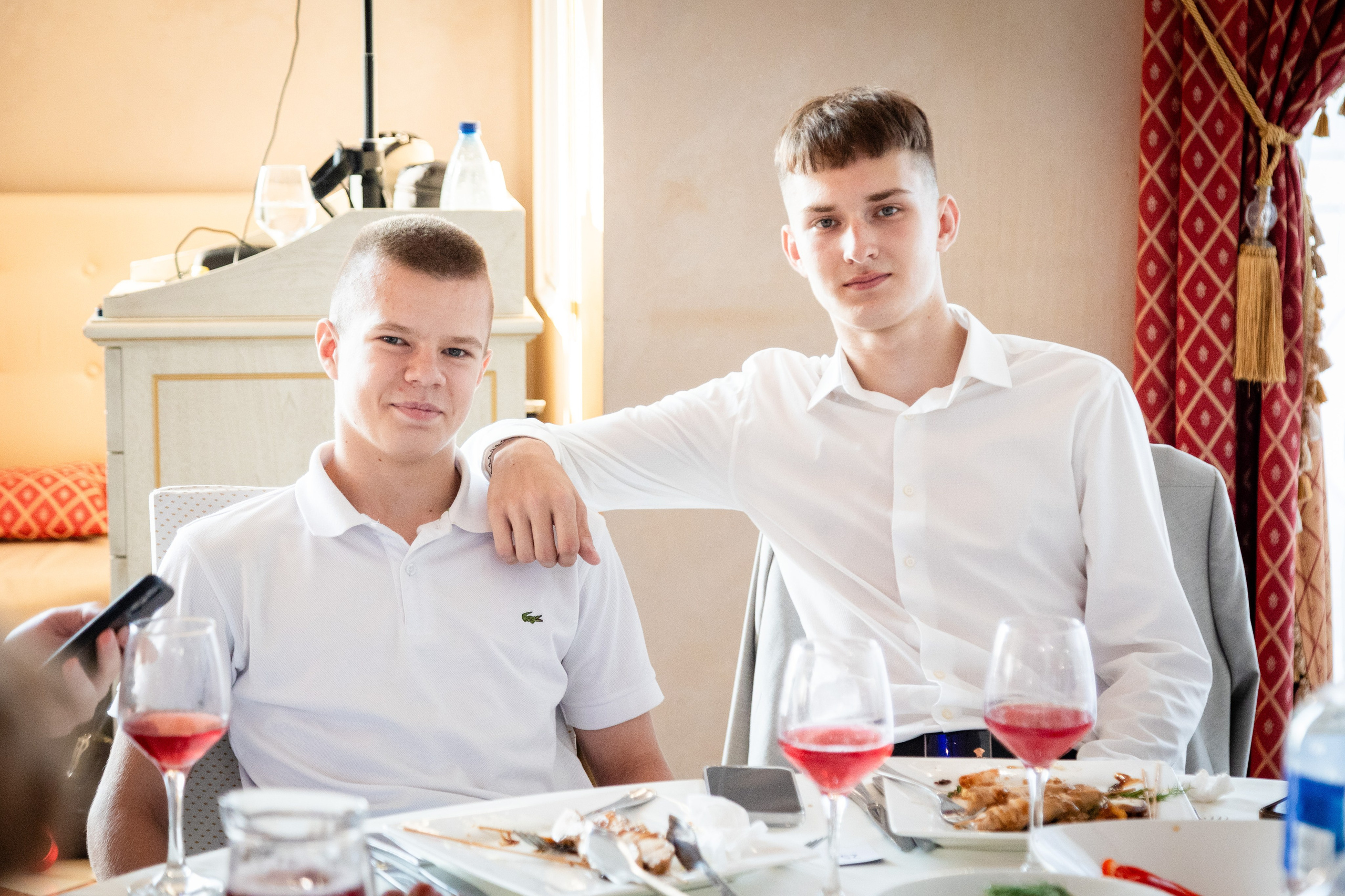 Школьный выпускной. Детский фотограф видеограф в Хабаровске Михаил Орлов