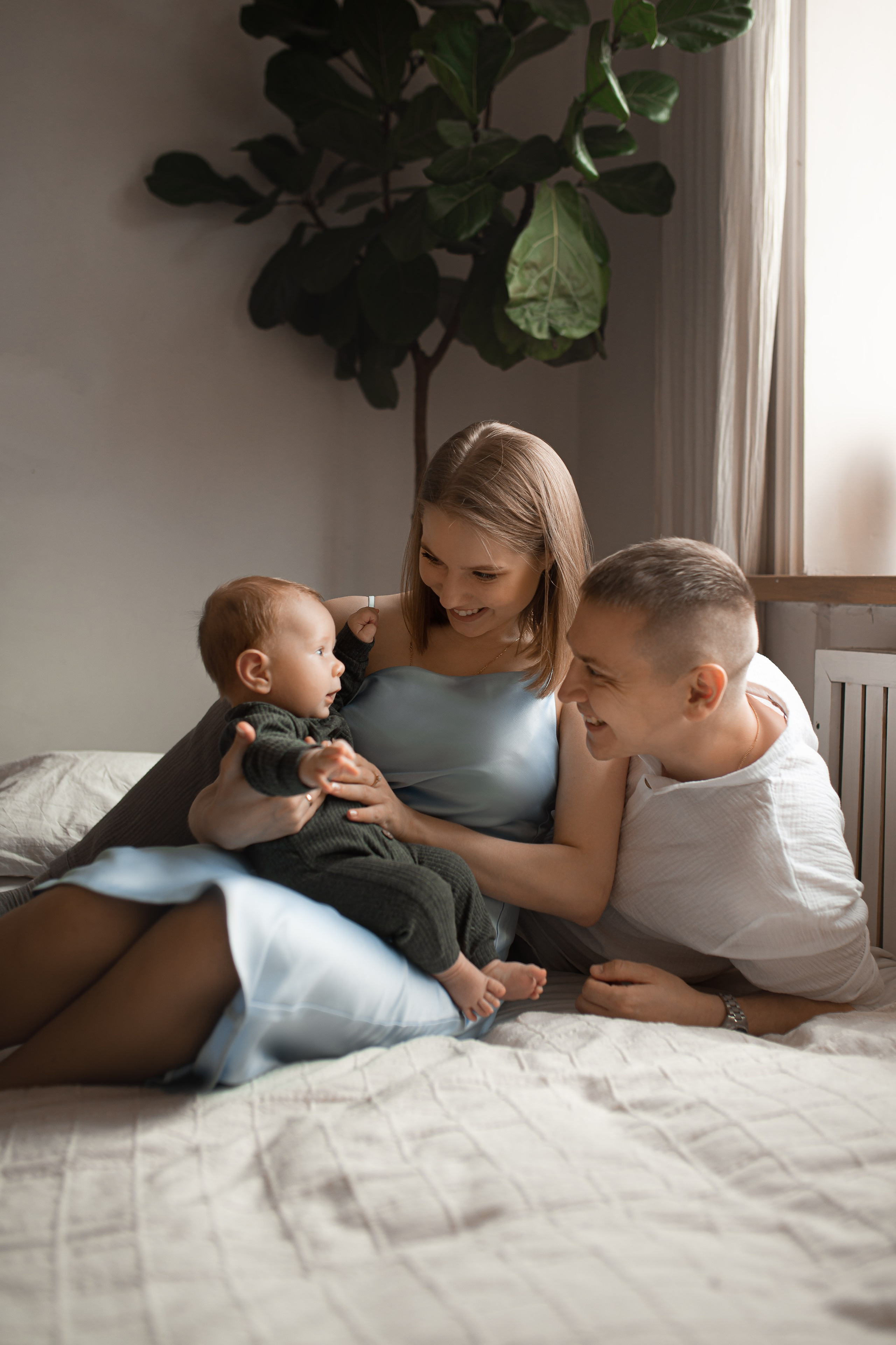 Константин, Яна и Арсений. Фотограф Таинств Крещения и Венчания в г. Курске