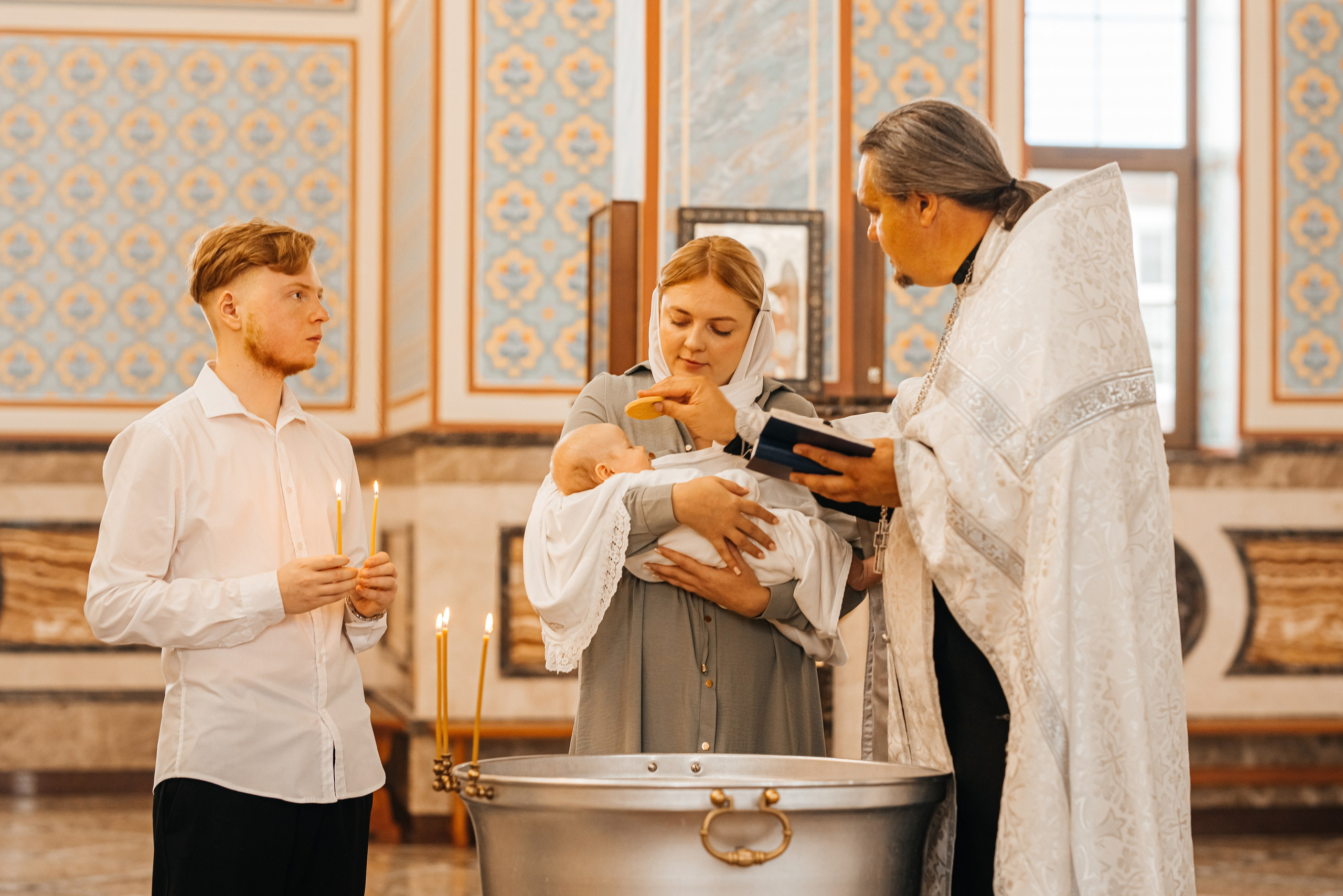 Таинство Крещения Александры. Фотограф Таинств Крещения и Венчания в г. Курске