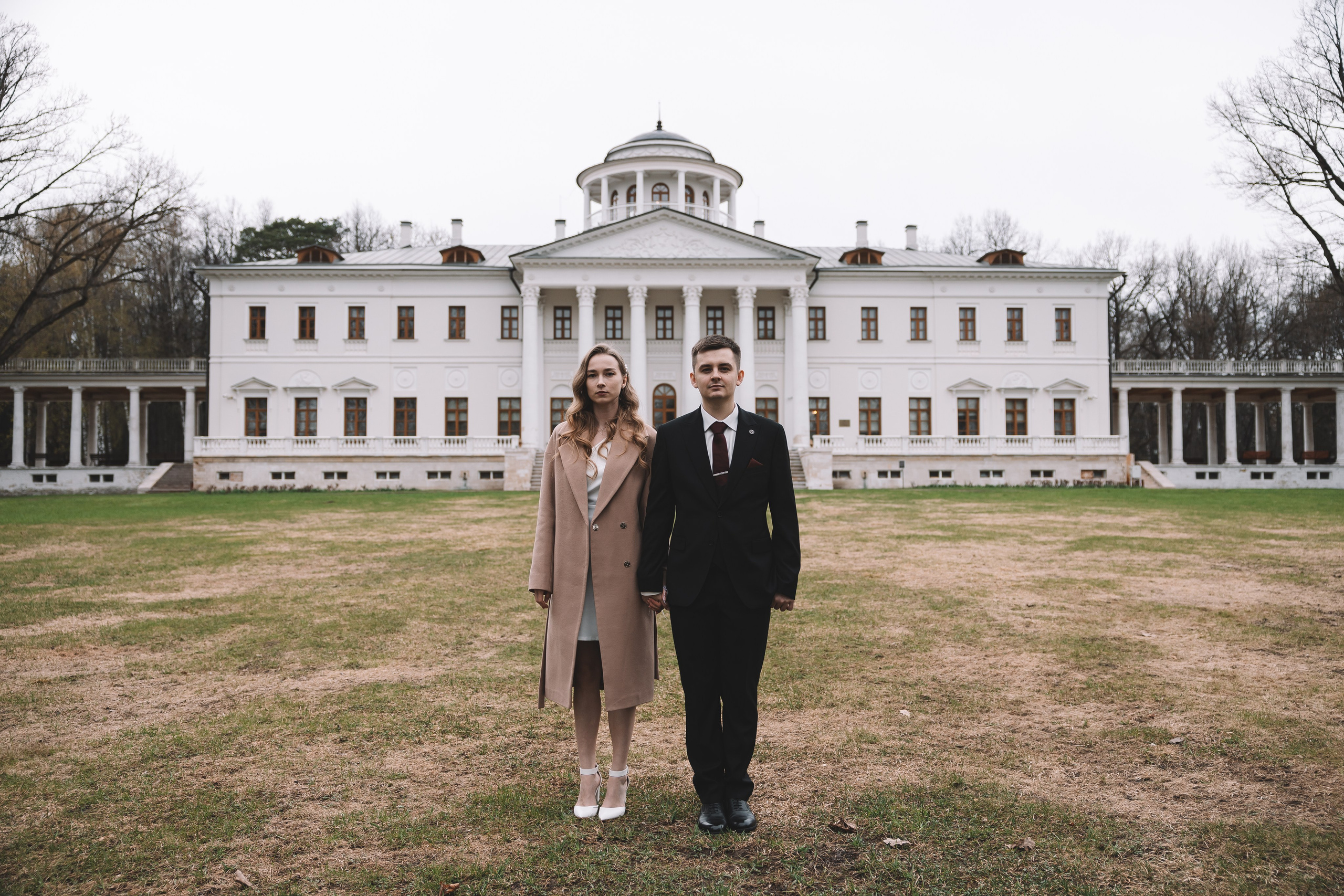 Свадебная фотосессия в Усадьбе Остафьево. Свадебный фотограф в Москве — Оскар Гелманов