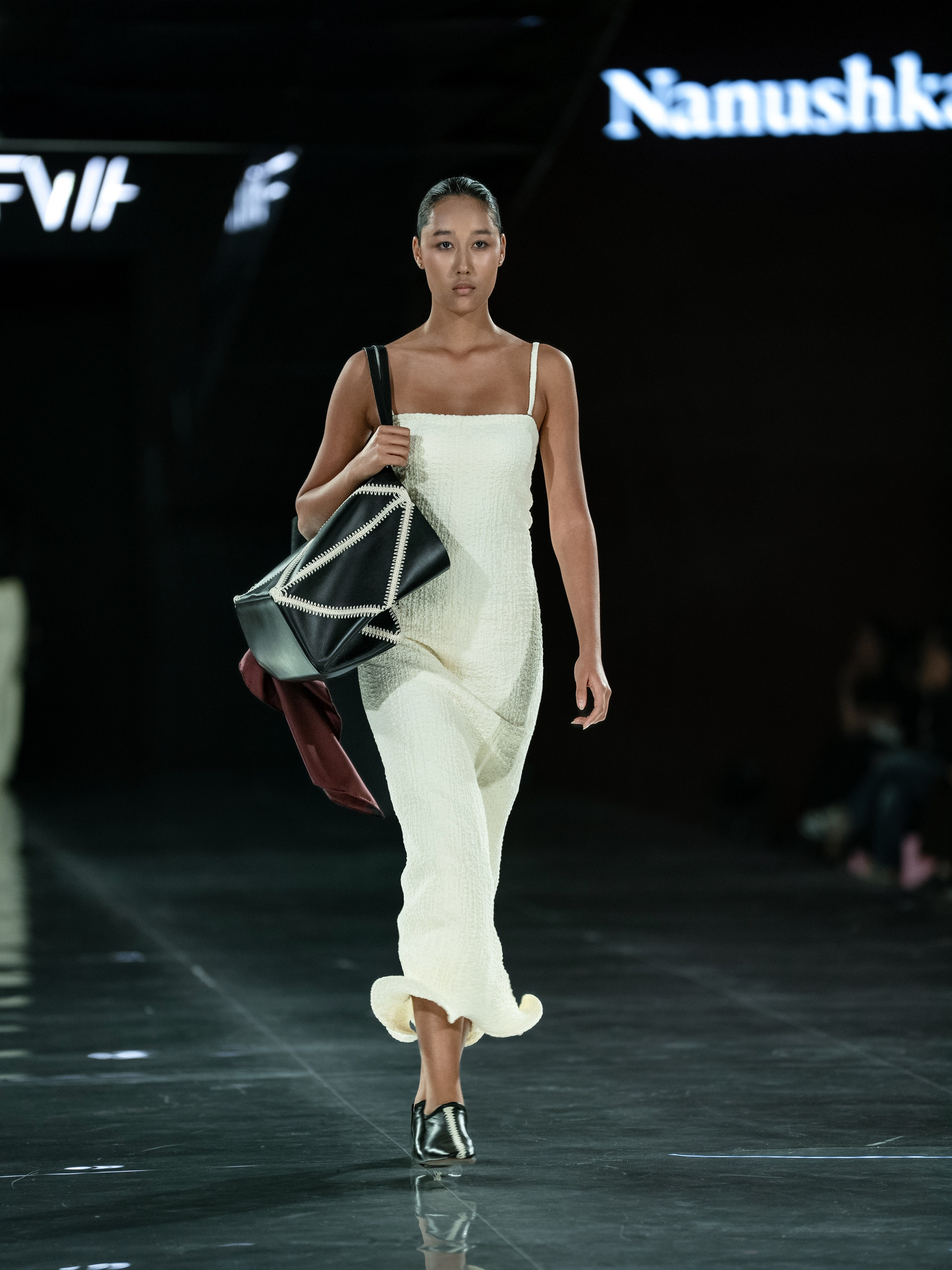 Visa Fashion Week Nanushka. Сайт Алматинского НЮ АРТ, будуар и фэшн фотографа Дениса Карпенко