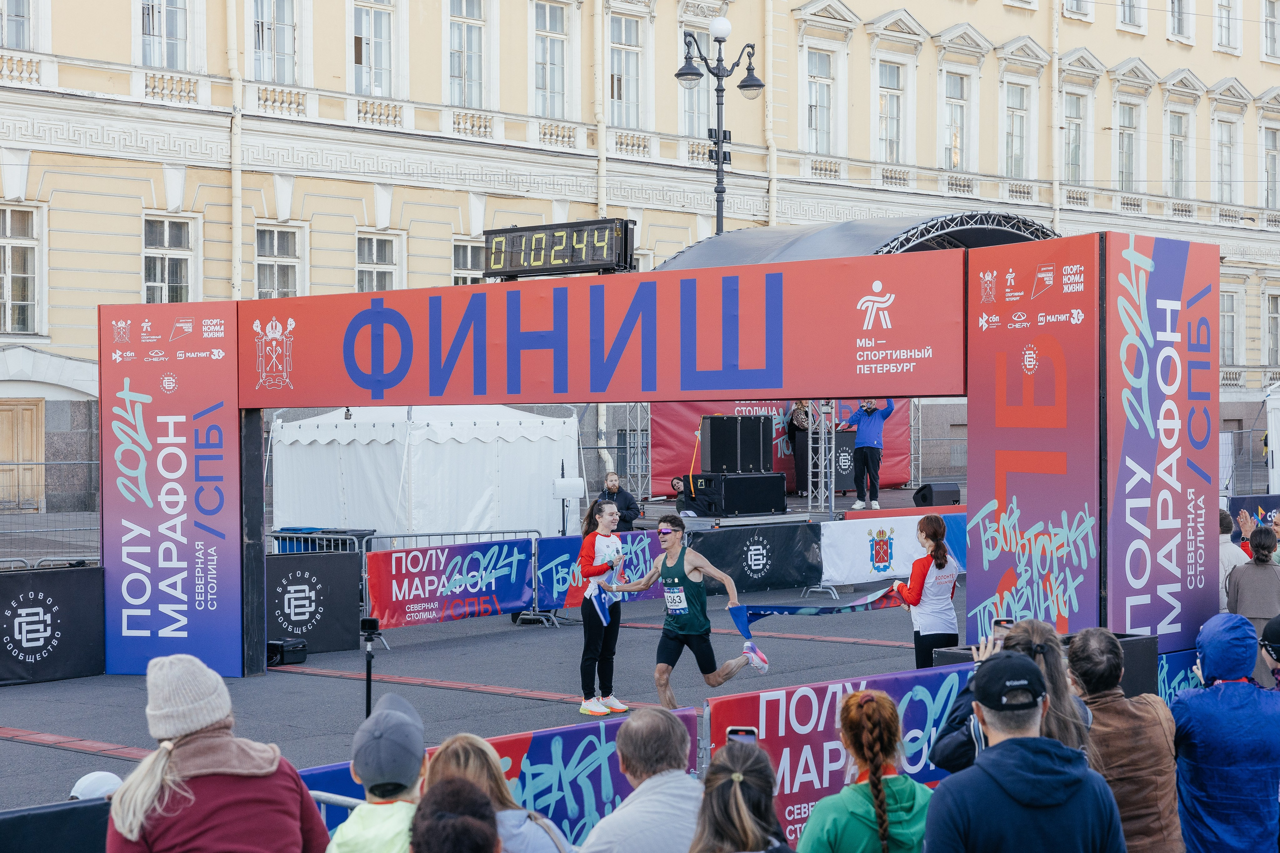 Снимал репортаж для «Газпром нефть», Газстройпром, Росатом, ОЗОН, Мегафон, ВТБ, Т-Банк, Unilever, Материа Медика Холдинг. Фотограф Serg-Epic — Сергей Клепиков