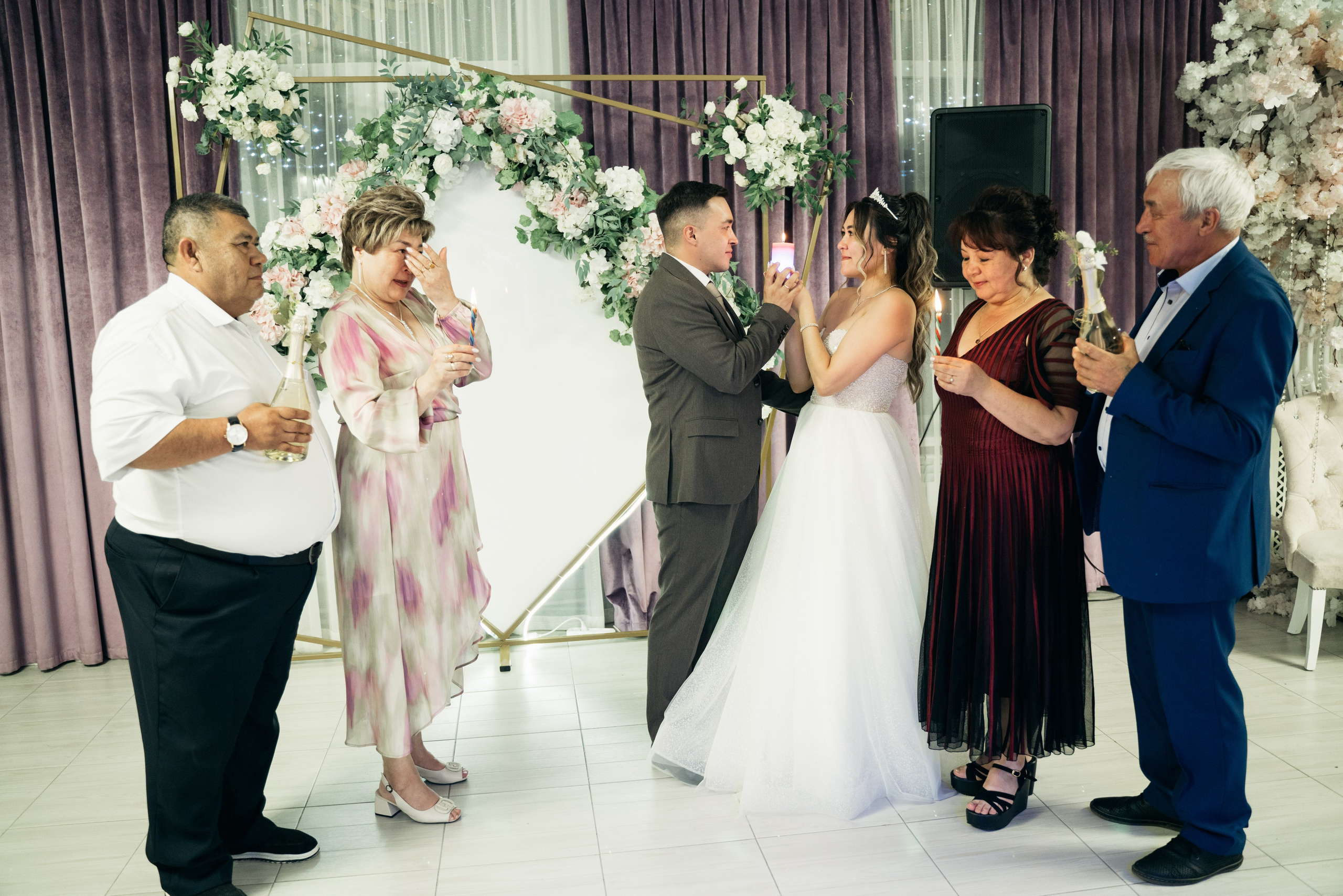 Ильнур и Динара. Свадебный день. Отбор. Кафе Ля делис. Семейный и свадебный фотограф Молодзяновская Елена