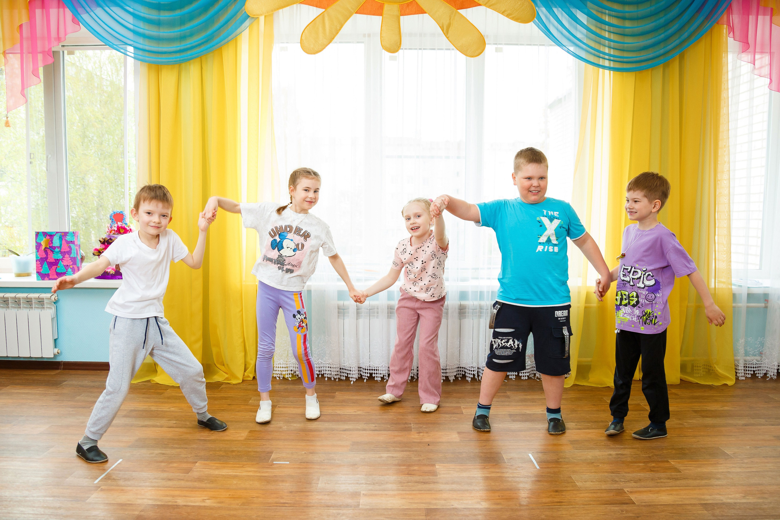 В детском саду. ВЫПУСКНЫЕ АЛЬБОМЫ | Йошкар-Ола | Детский сад, школа