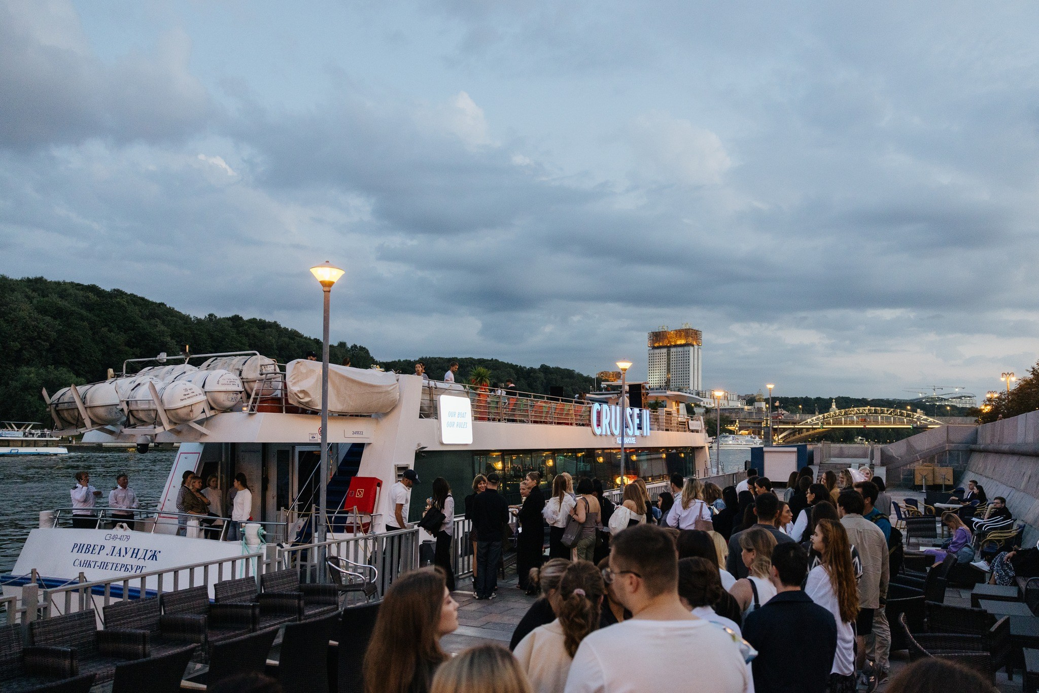 «Ламбаде» 15 лет! 17 августа 2024 Праздничный круиз / Часть 2. Фотоотчеты «Ламбада-маркета»