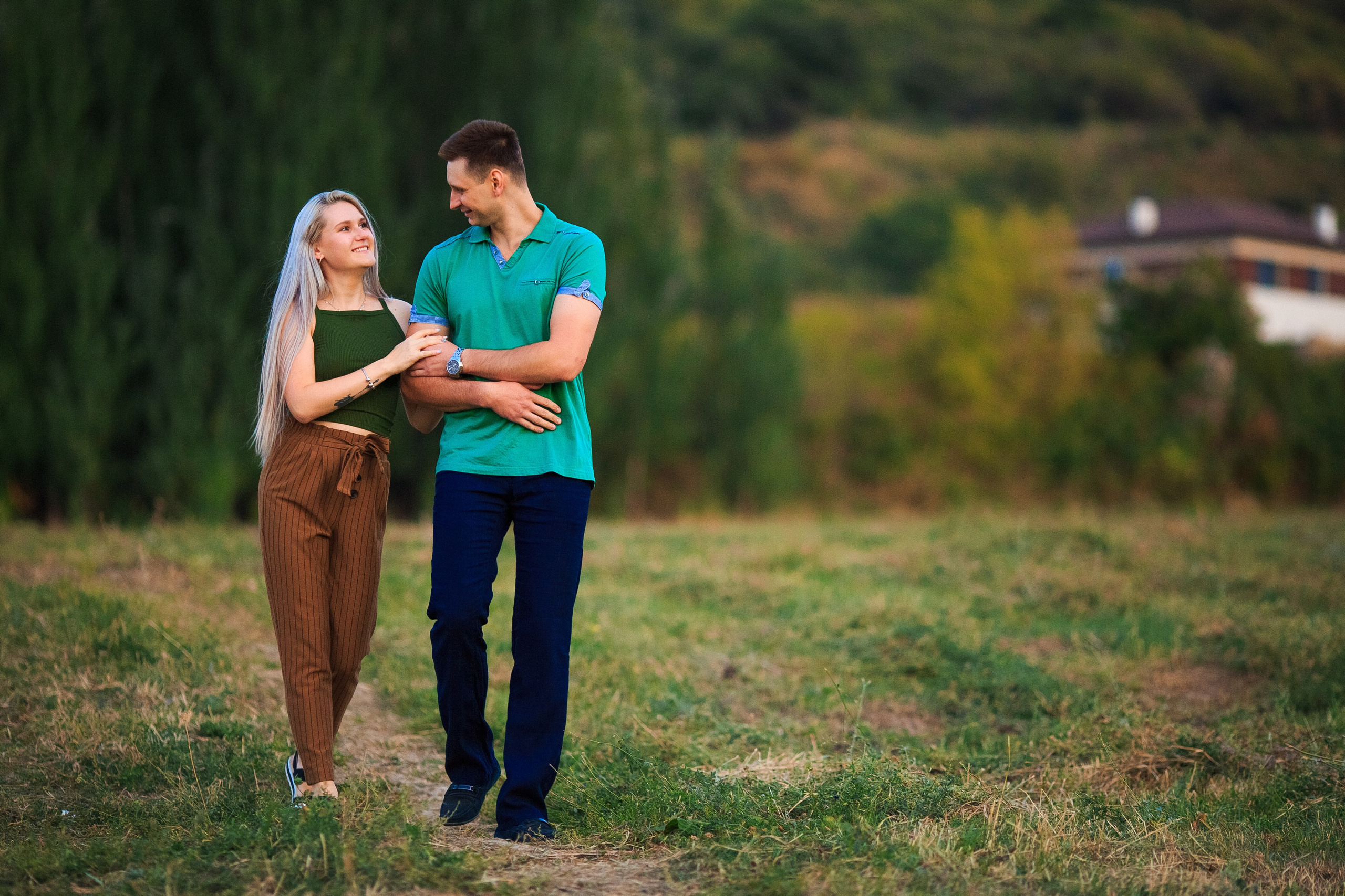 Фотосессия в стогах Алматы. Свадебный и семейный фотограф в Алматы Алексей Балышев