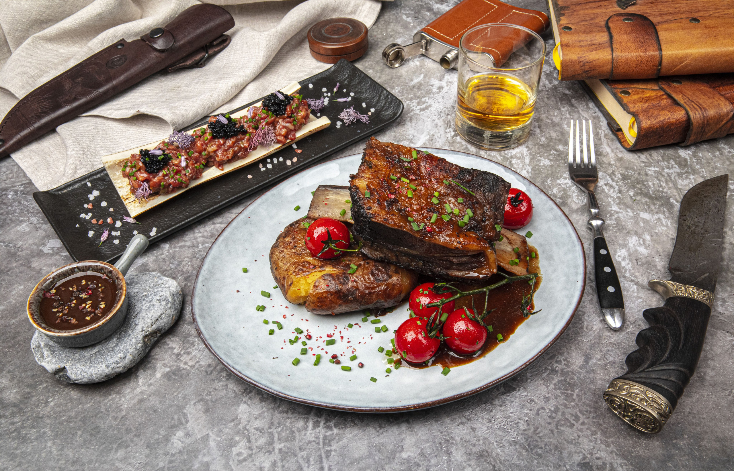 Художественная съёмка блюд с участием фуд-стилиста. Фуд-фотограф Илья Милоданов съемка в Москве и Московской области