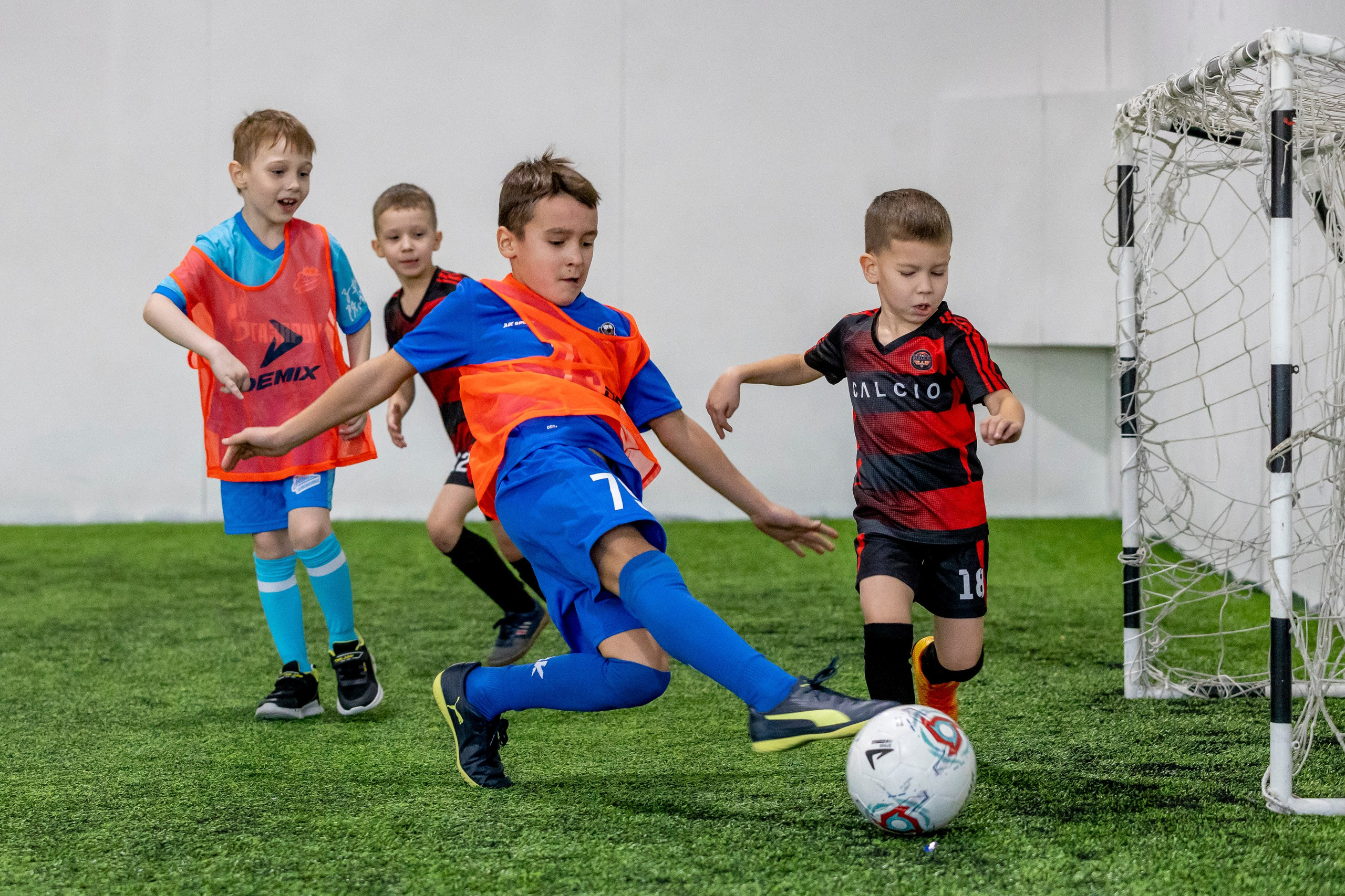 Детский футбол. Спортивный и репортажный фотограф в Екатеринбурге Пустовая Аделя