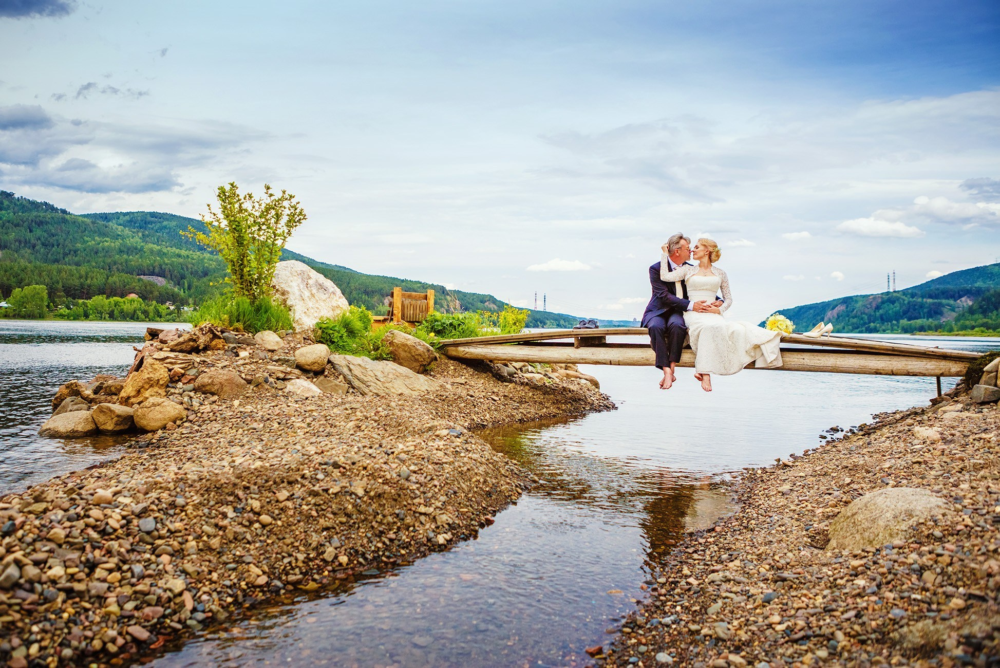 Цена стоимость описание фотосессий в Красноярске студийная свадебная семейная бизнес портрет индустриальная лавстори love story фотосъёмка