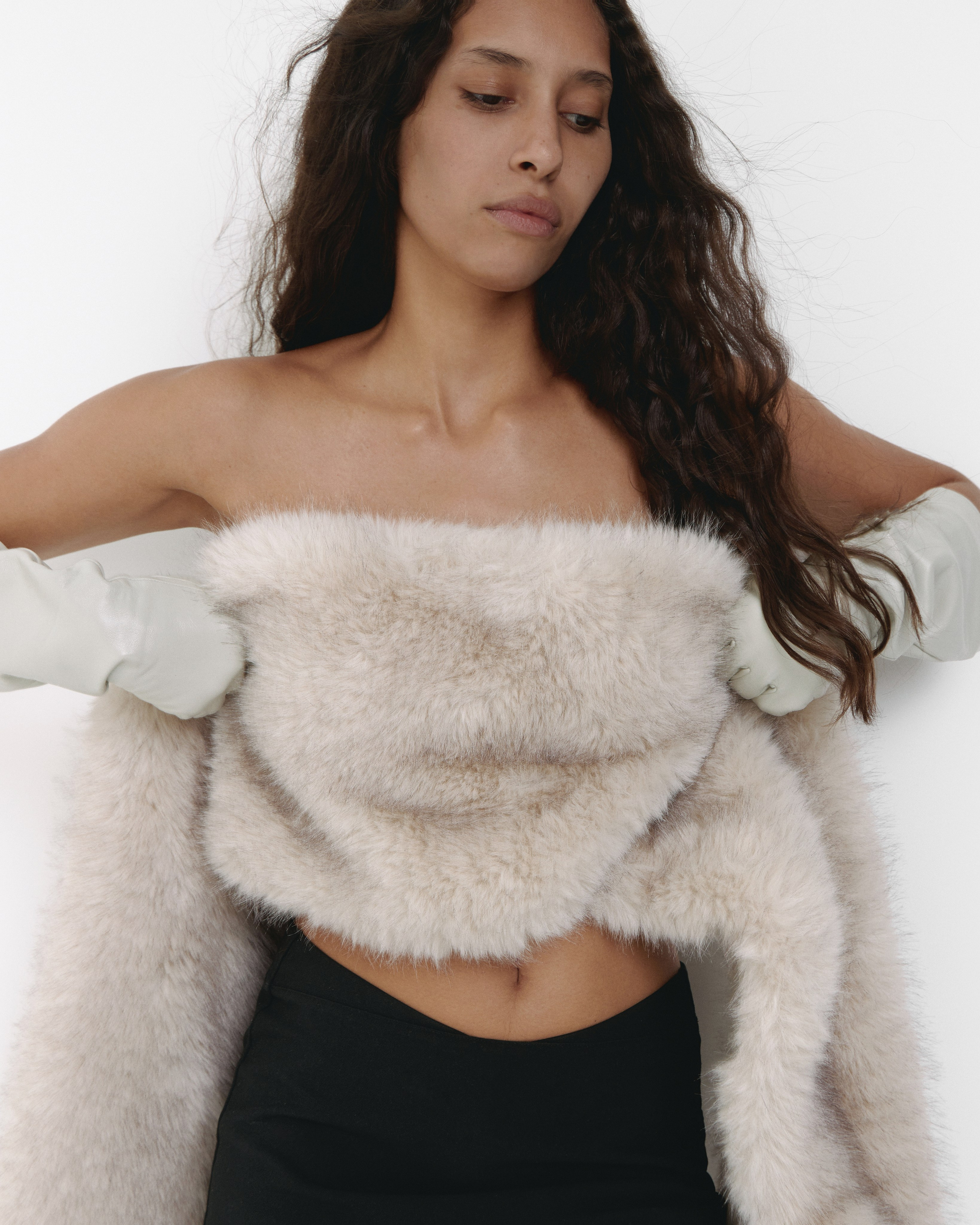 Allana. Fashion and model test photographer based in Dubai and Abu-Dhabi