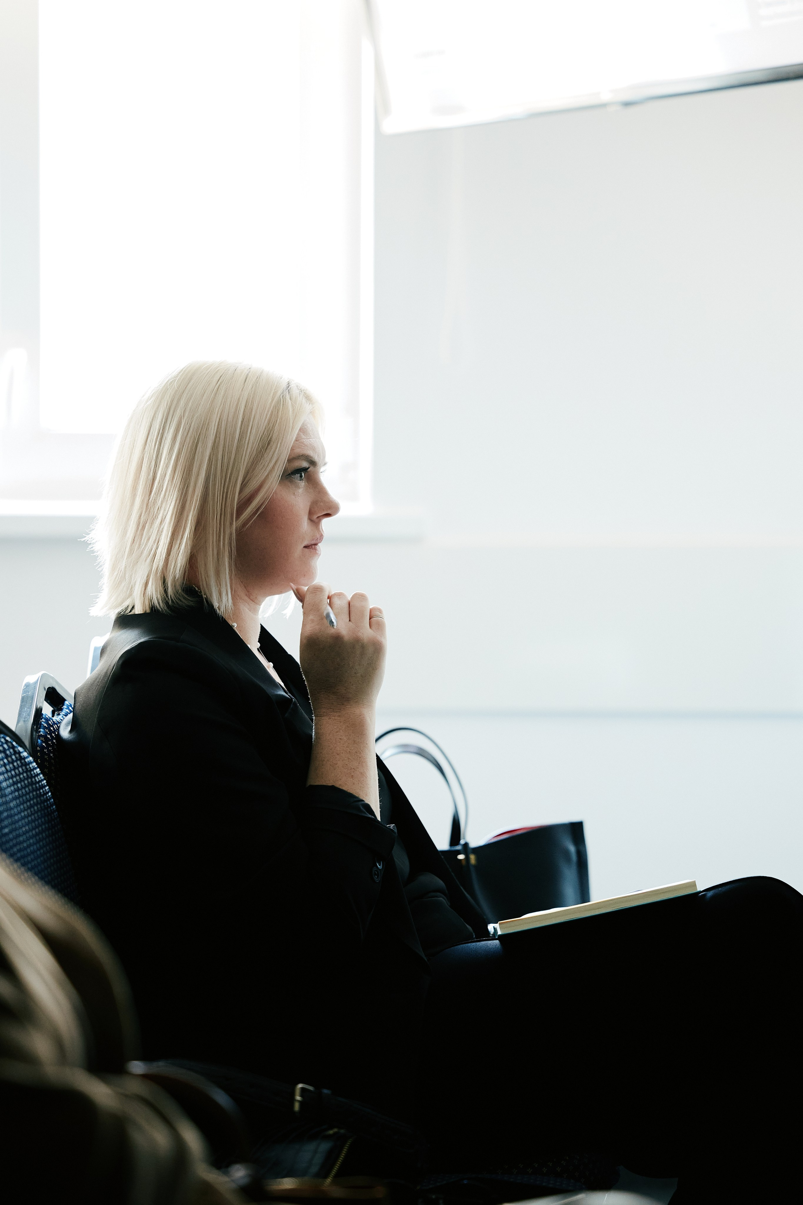 Презентация MR Group в ibis 23.04. Свадебный репортажный фотограф краснодар максим дремов дрёмов фотосессия студия цена