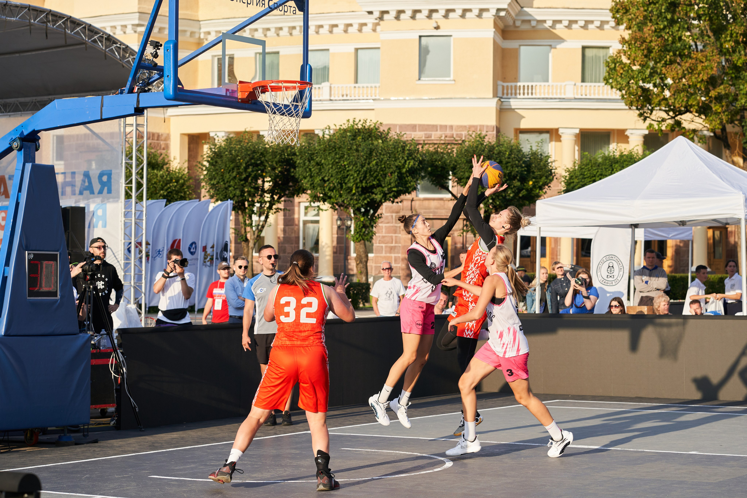 Баскетбол. Услуги фотографа в Смоленске. Фотограф на свадьбу