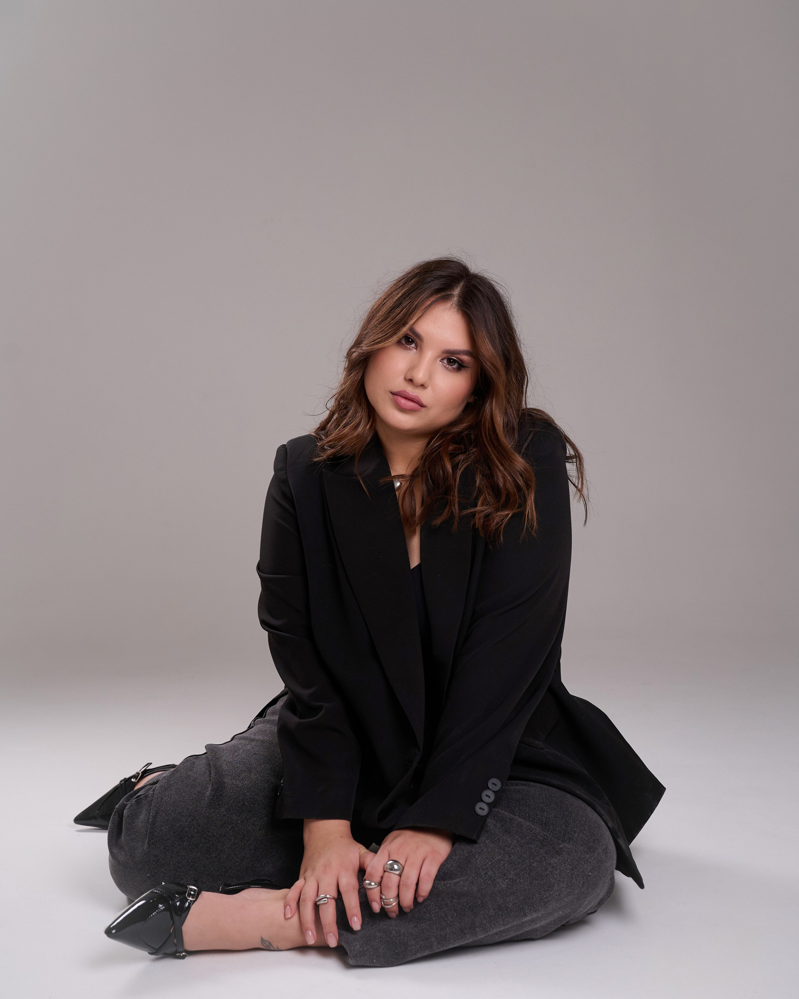 Индивидуальная женская фотосессия с искусственным светом