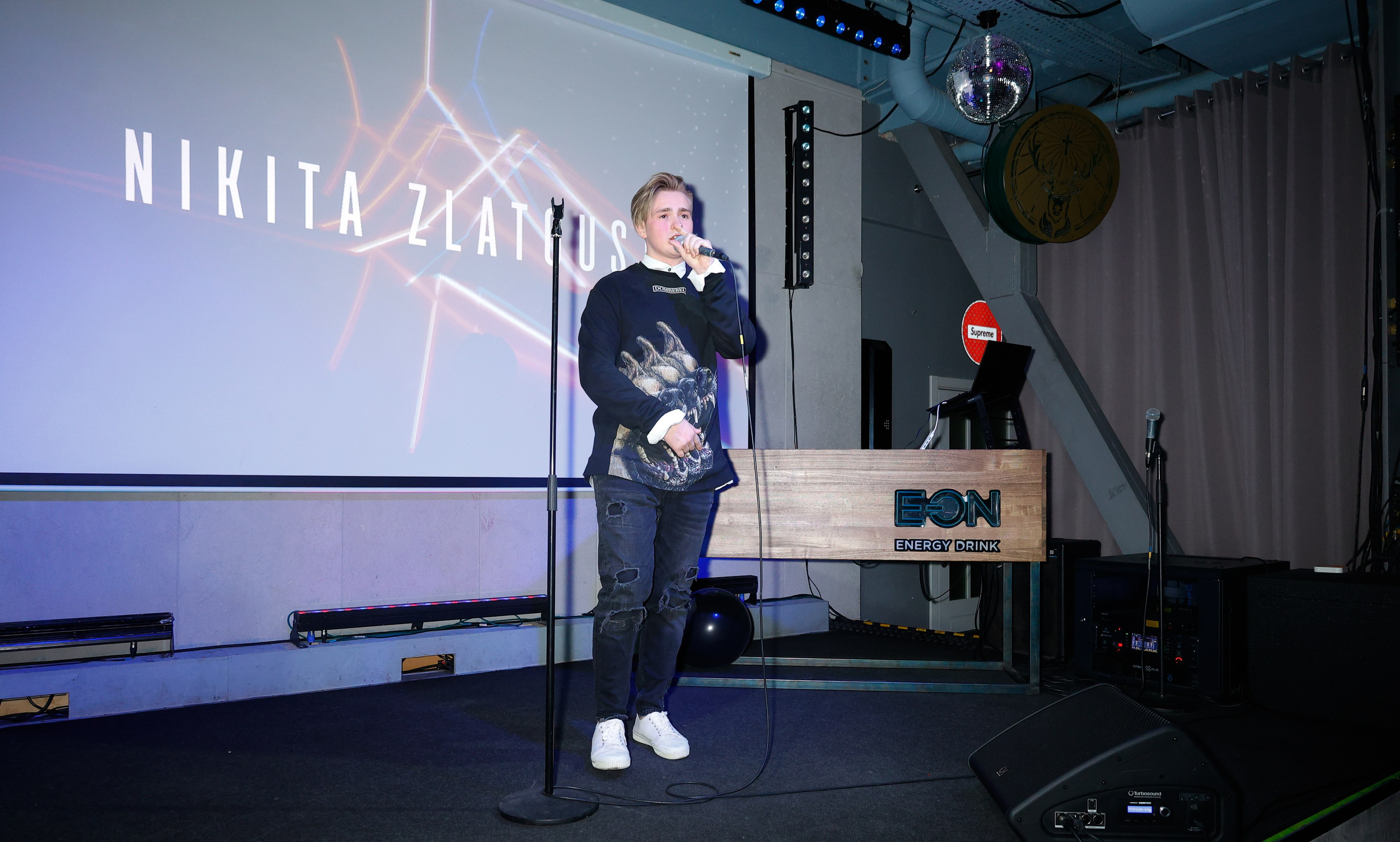 САША НОВИКОВ. Nikolskayasecular