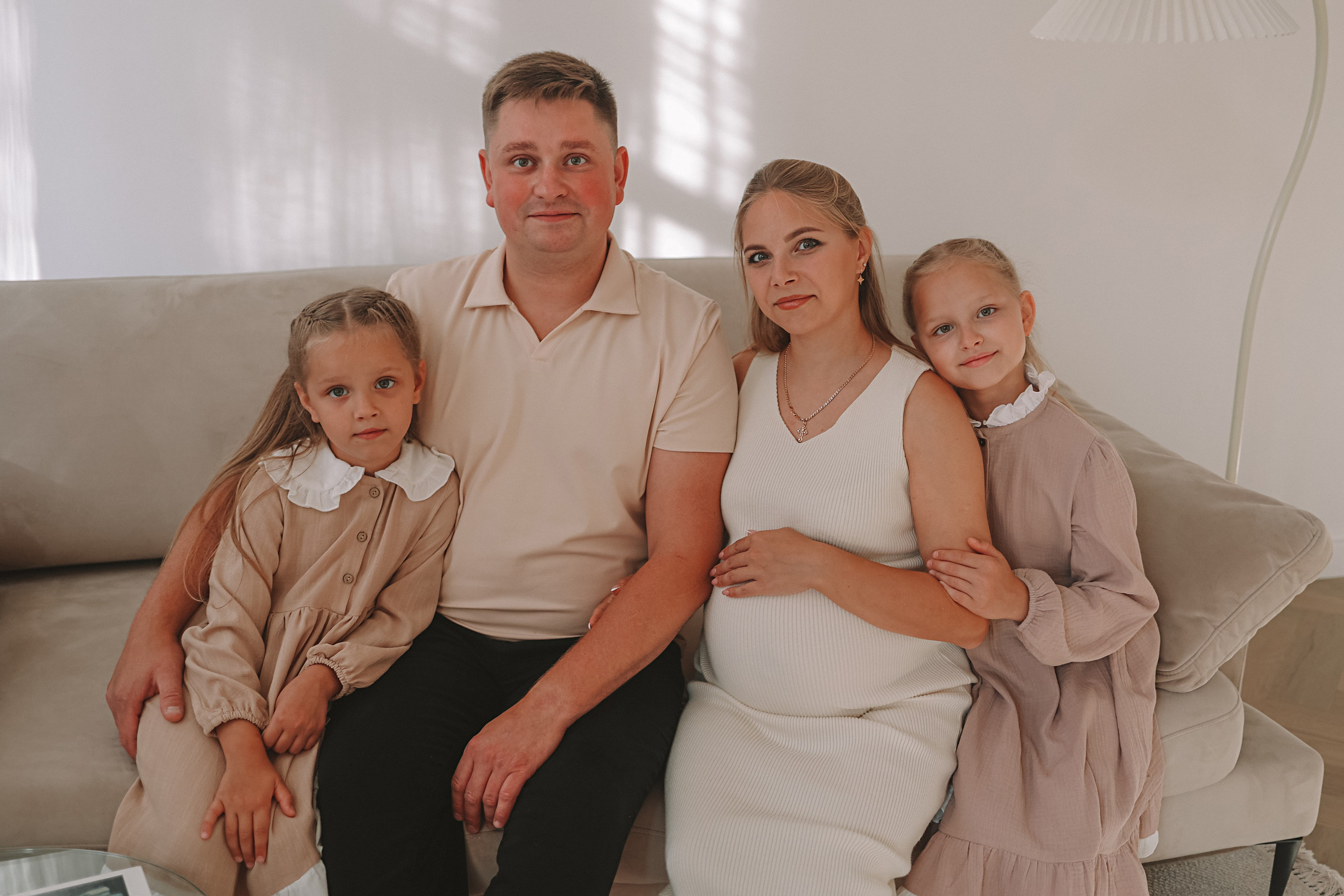 Квартира (беременность). Семейный фотограф Тюмень, фотограф на роды Салмина Мария