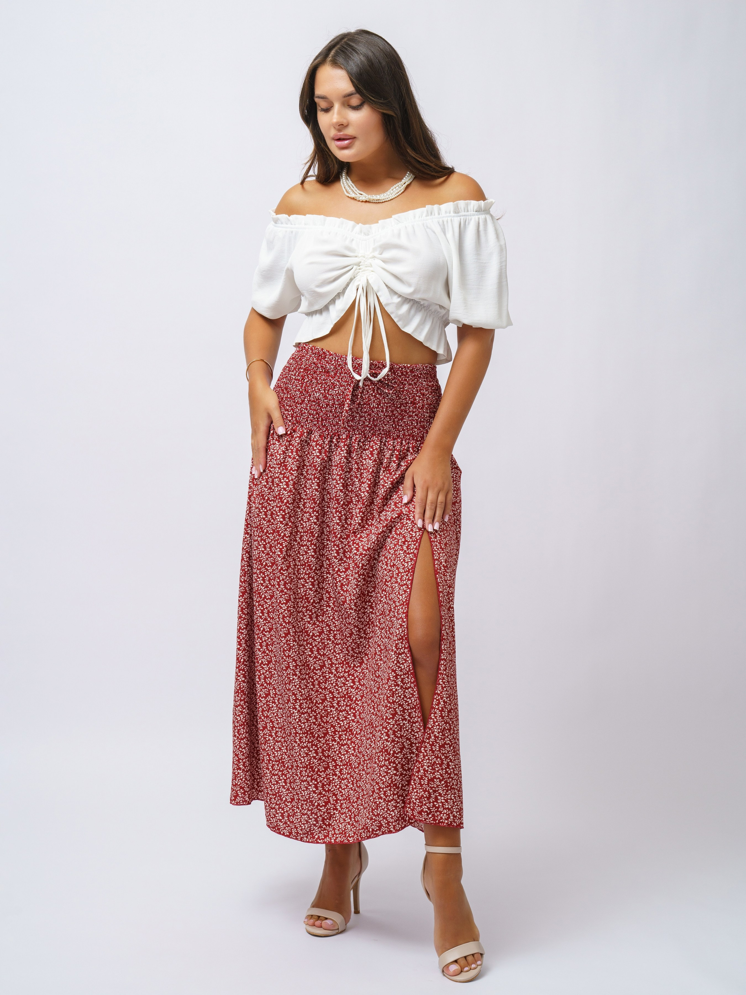 Юбки, модель Юлия. KED Production — продакшн из СПб. Создаём фото, видео и контент, который помогает брендам и селлерам продавать больше