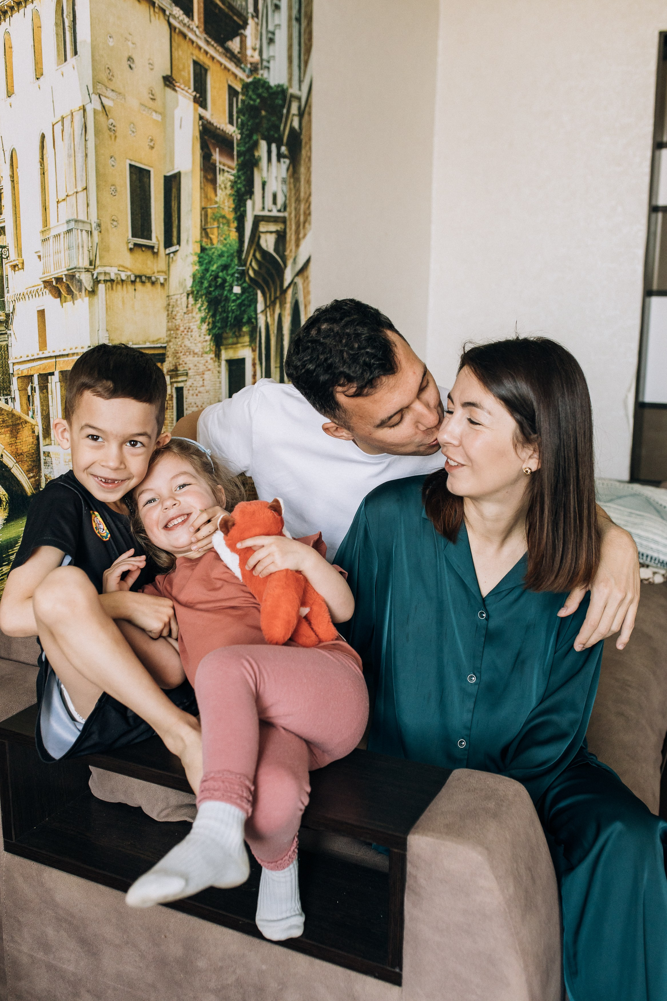 Руслан, Катя, Рамир и Роксана. Семейный фотограф Трусова Евгения в Екатеринбурге