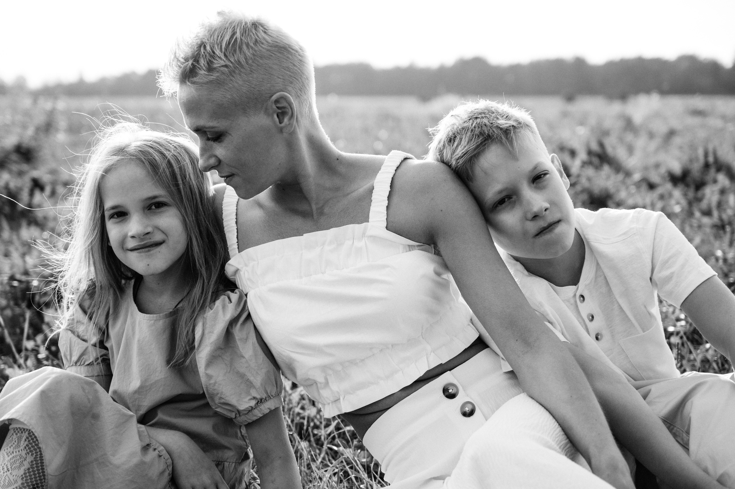 Алина сдетьми. Профессиональный фотограф беременности в СПБ. Стильные фотосессии беременности в стиле минимализм и классическая фотография