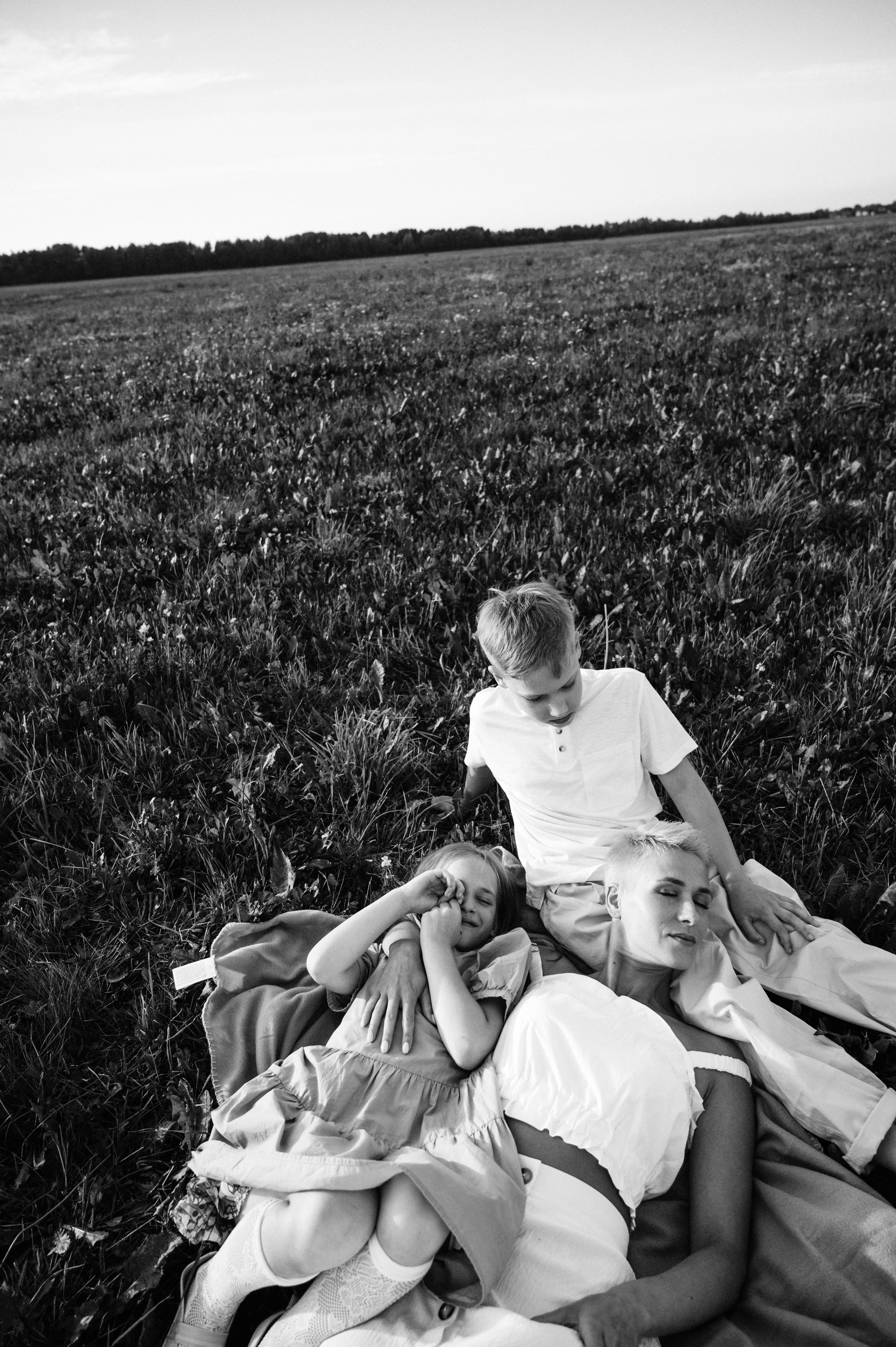 Алина сдетьми. Профессиональный фотограф беременности в СПБ. Стильные фотосессии беременности в стиле минимализм и классическая фотография