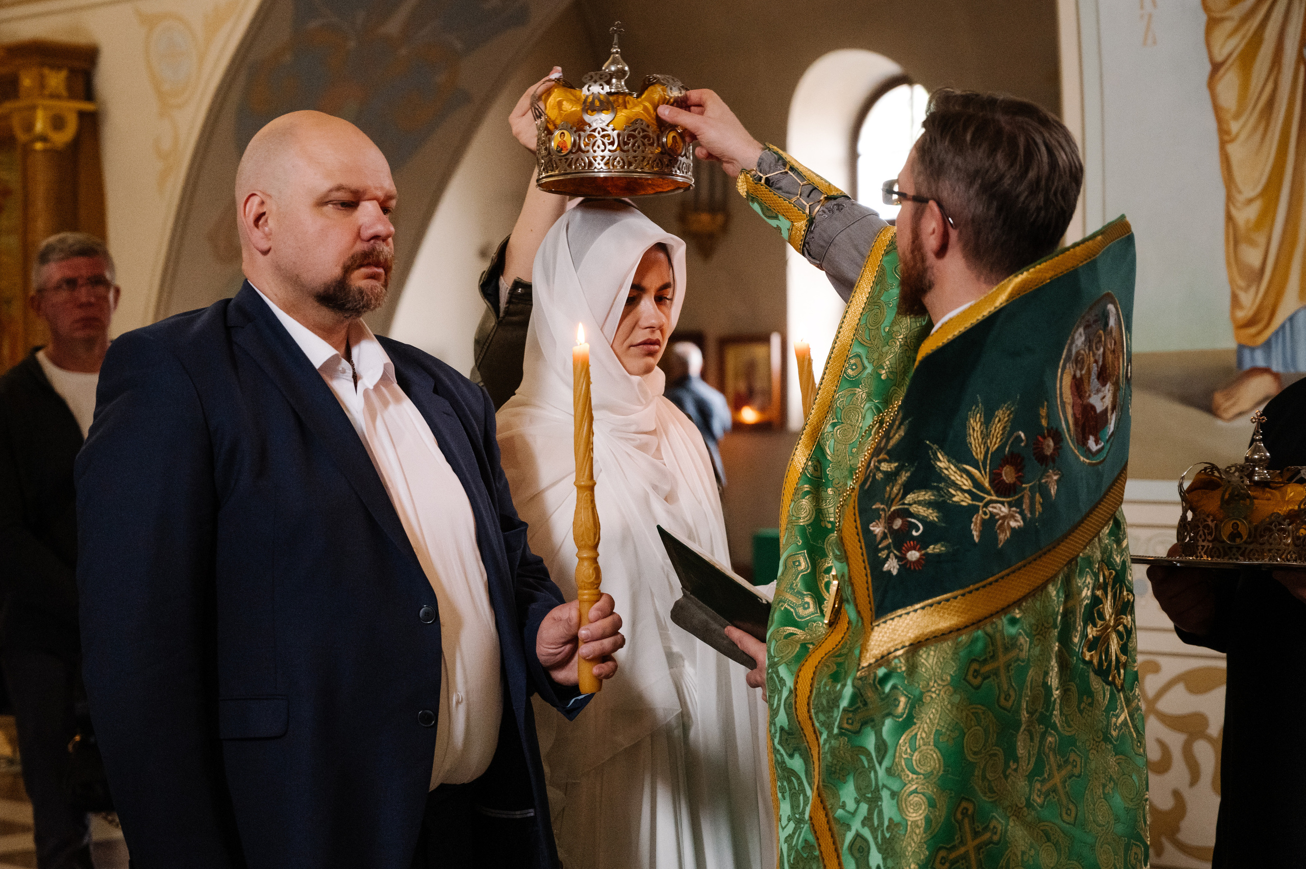 Венчание. Профессиональный фотограф беременности в СПБ. Стильные фотосессии беременности в стиле минимализм и классическая фотография