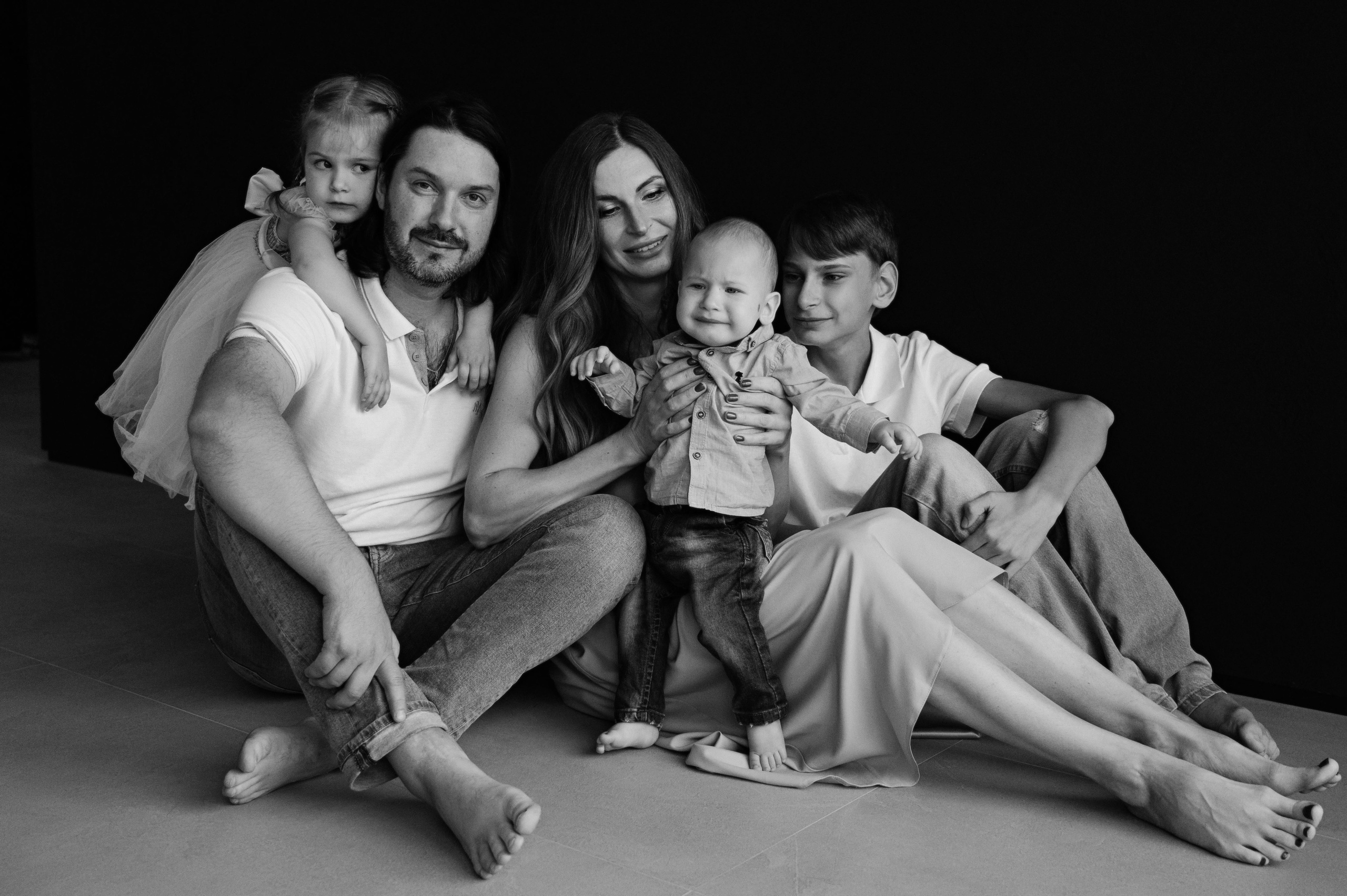 Лина. Профессиональный фотограф беременности в СПБ. Стильные фотосессии беременности в стиле минимализм и классическая фотография