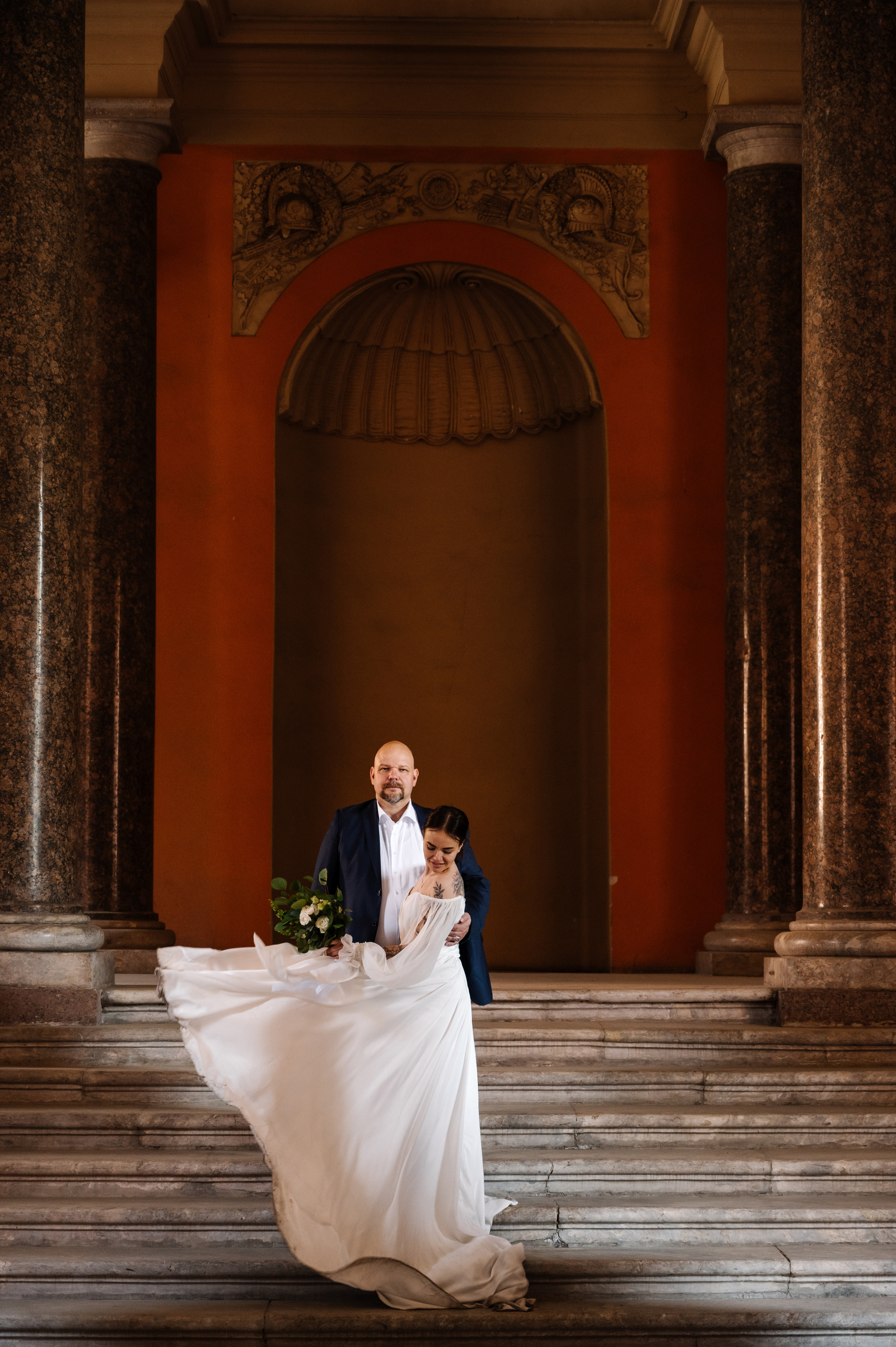 Венчание. Профессиональный фотограф беременности в СПБ. Стильные фотосессии беременности в стиле минимализм и классическая фотография